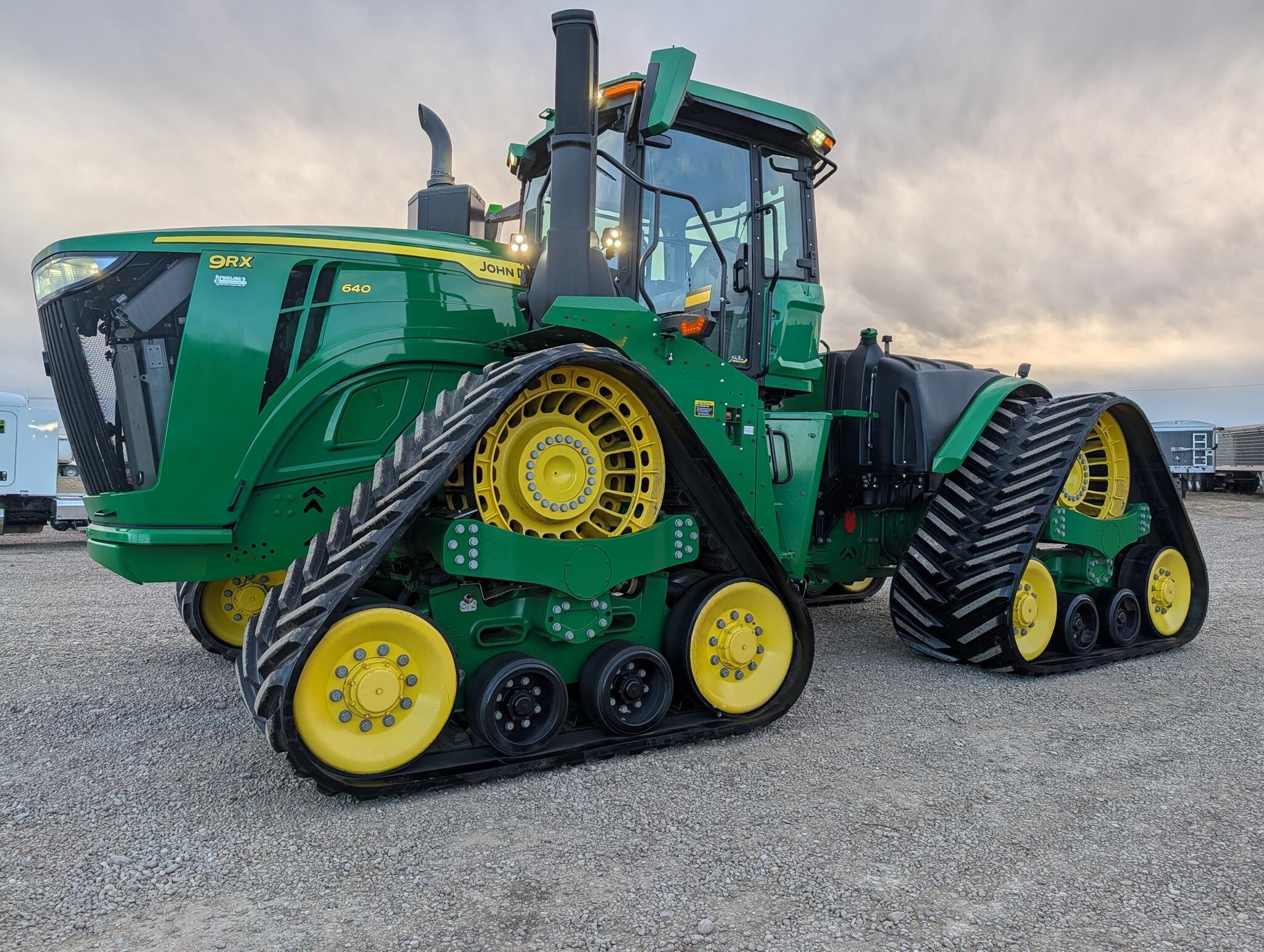 2022 John Deere 9RX 640 Tractor