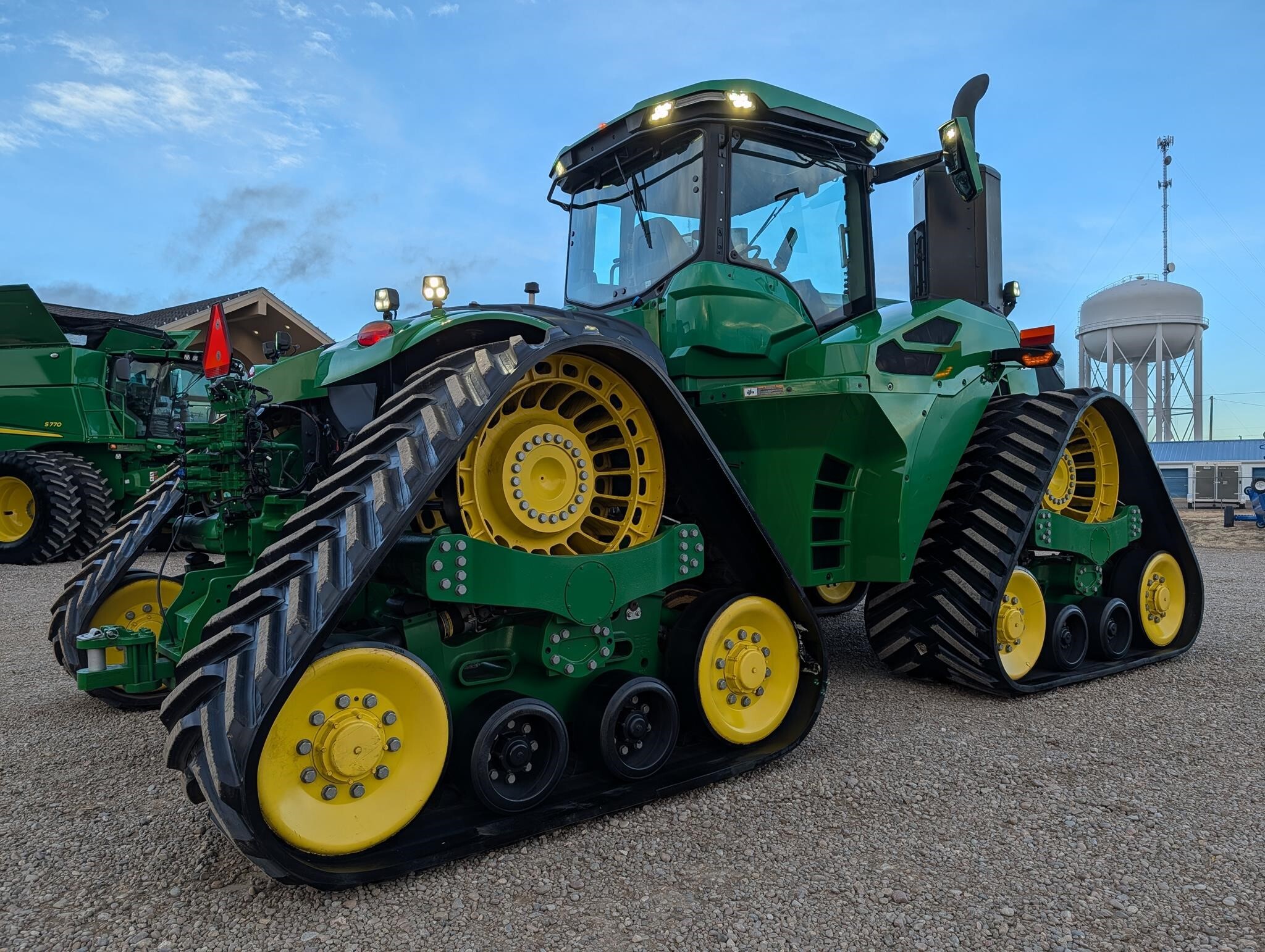 2022 John Deere 9RX 640 Tractor