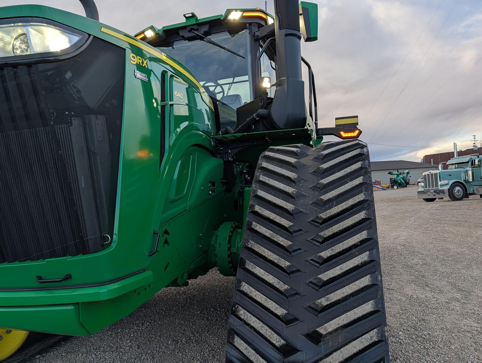 2022 John Deere 9RX 640 Tractor