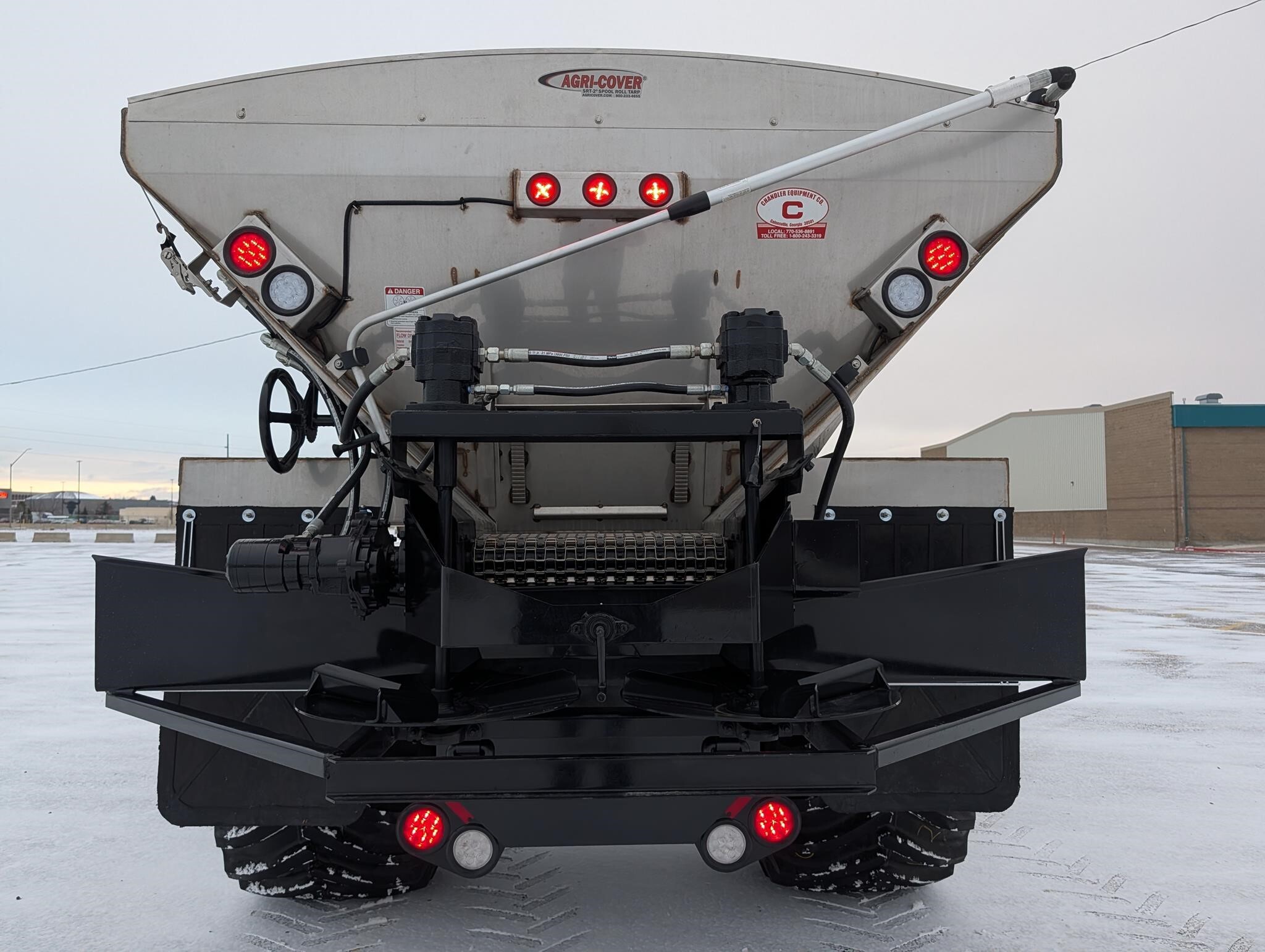 2026 Peterbilt 536 Box Trucks/Trailer