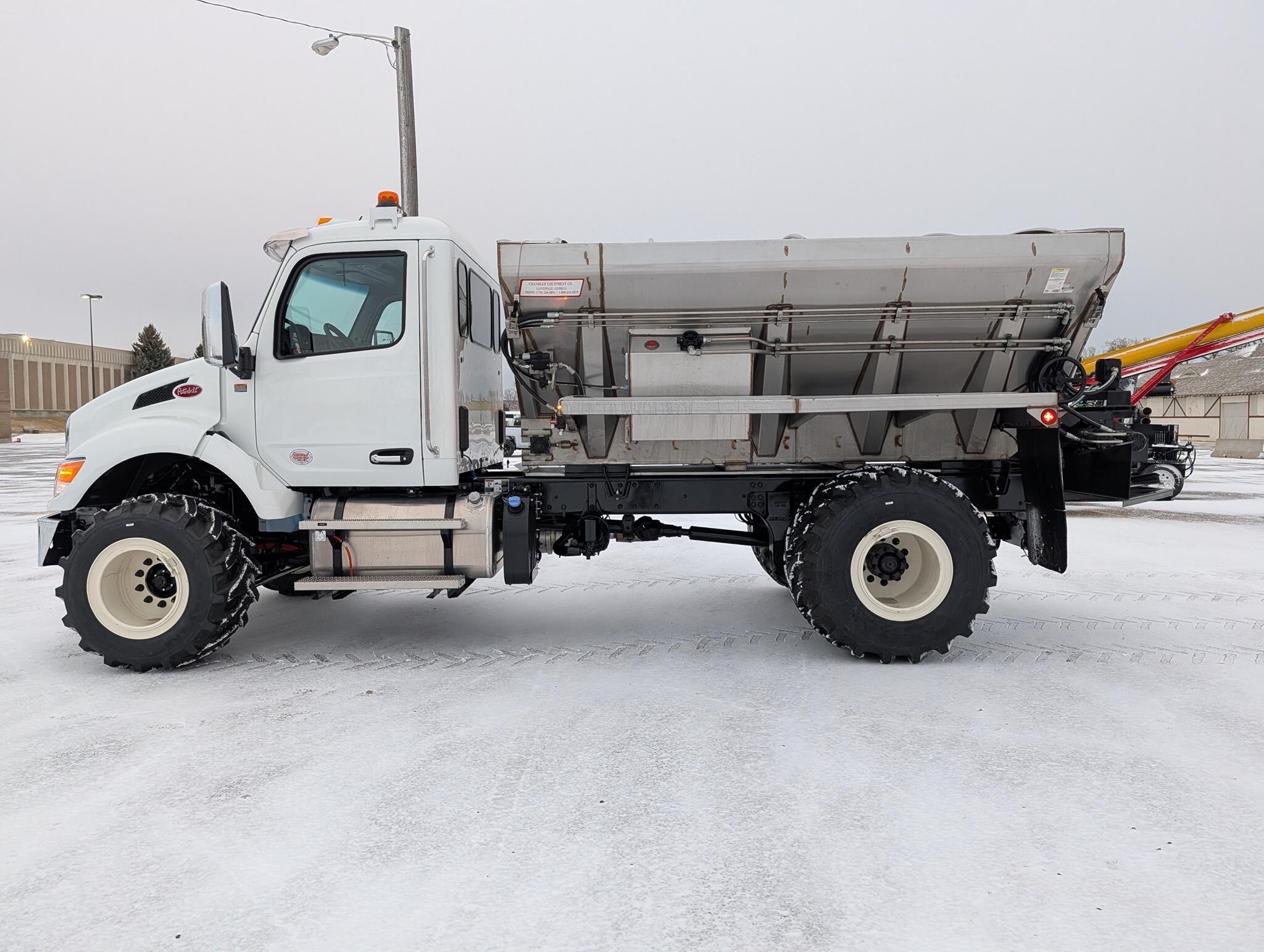 2026 Peterbilt 536 Box Trucks/Trailer