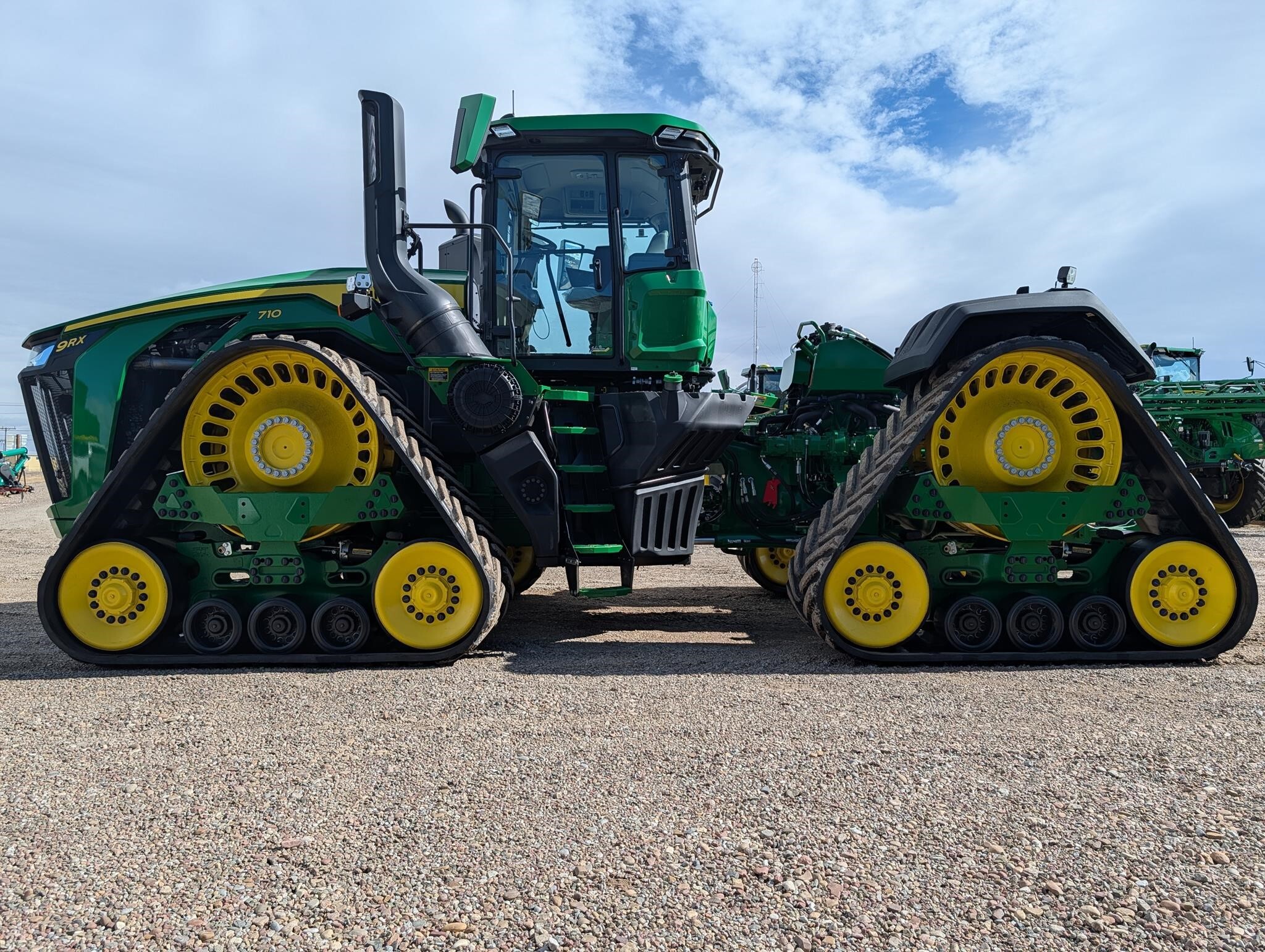 2025 John Deere 9RX 710 Tractor