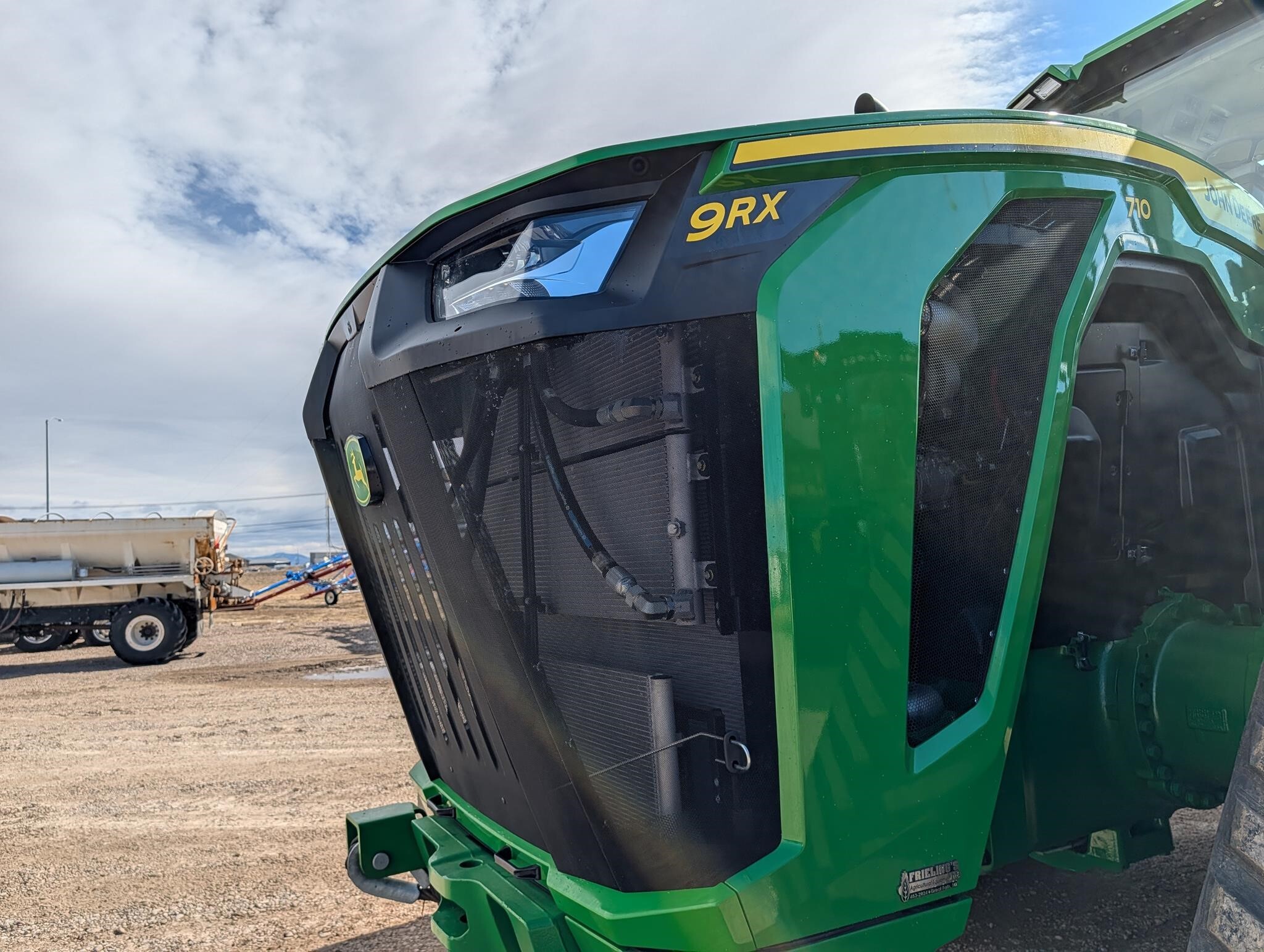 2025 John Deere 9RX 710 Tractor