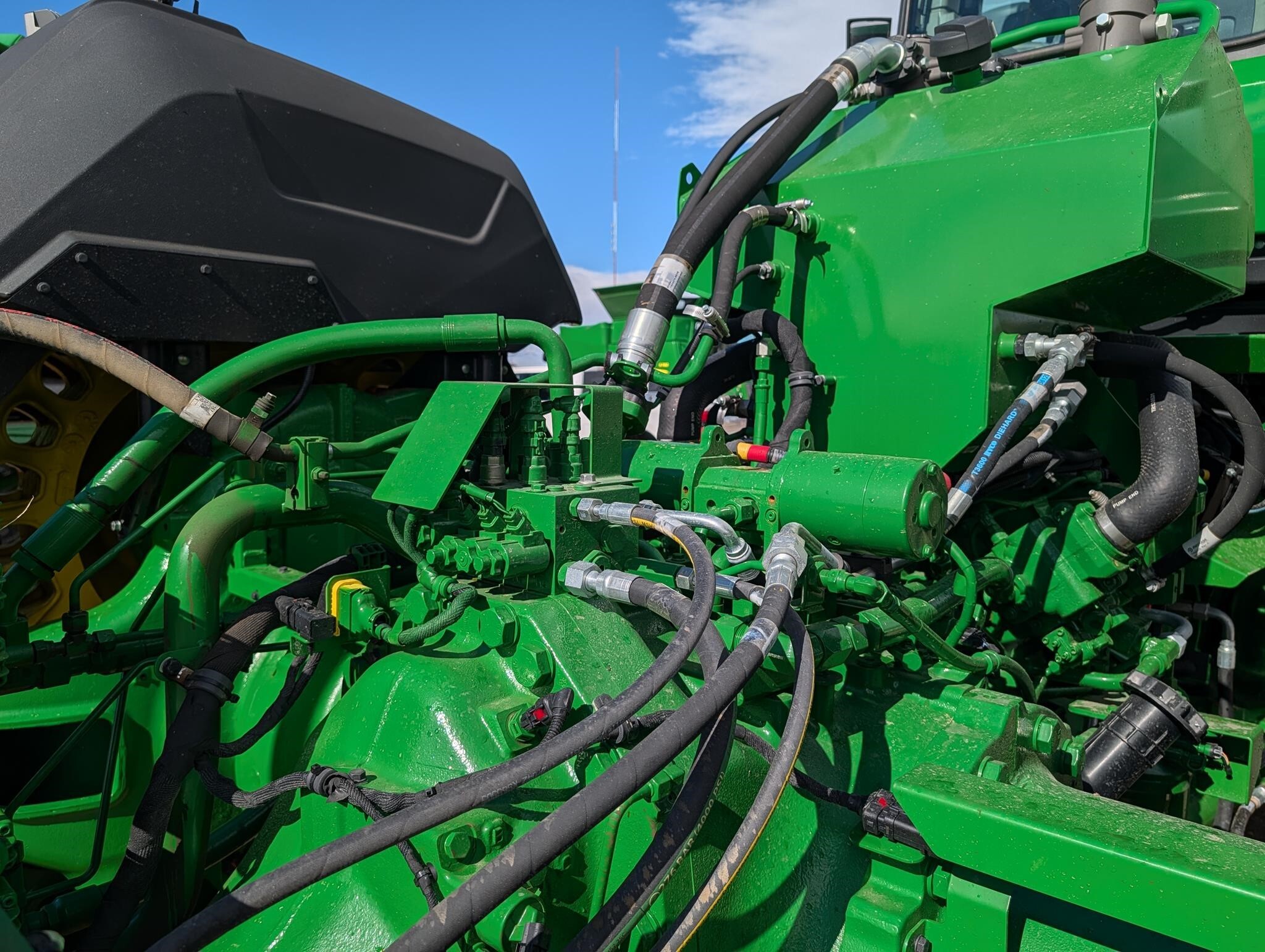 2025 John Deere 9RX 710 Tractor