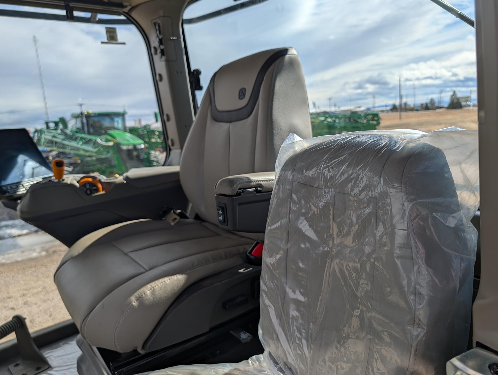 2025 John Deere 9RX 710 Tractor