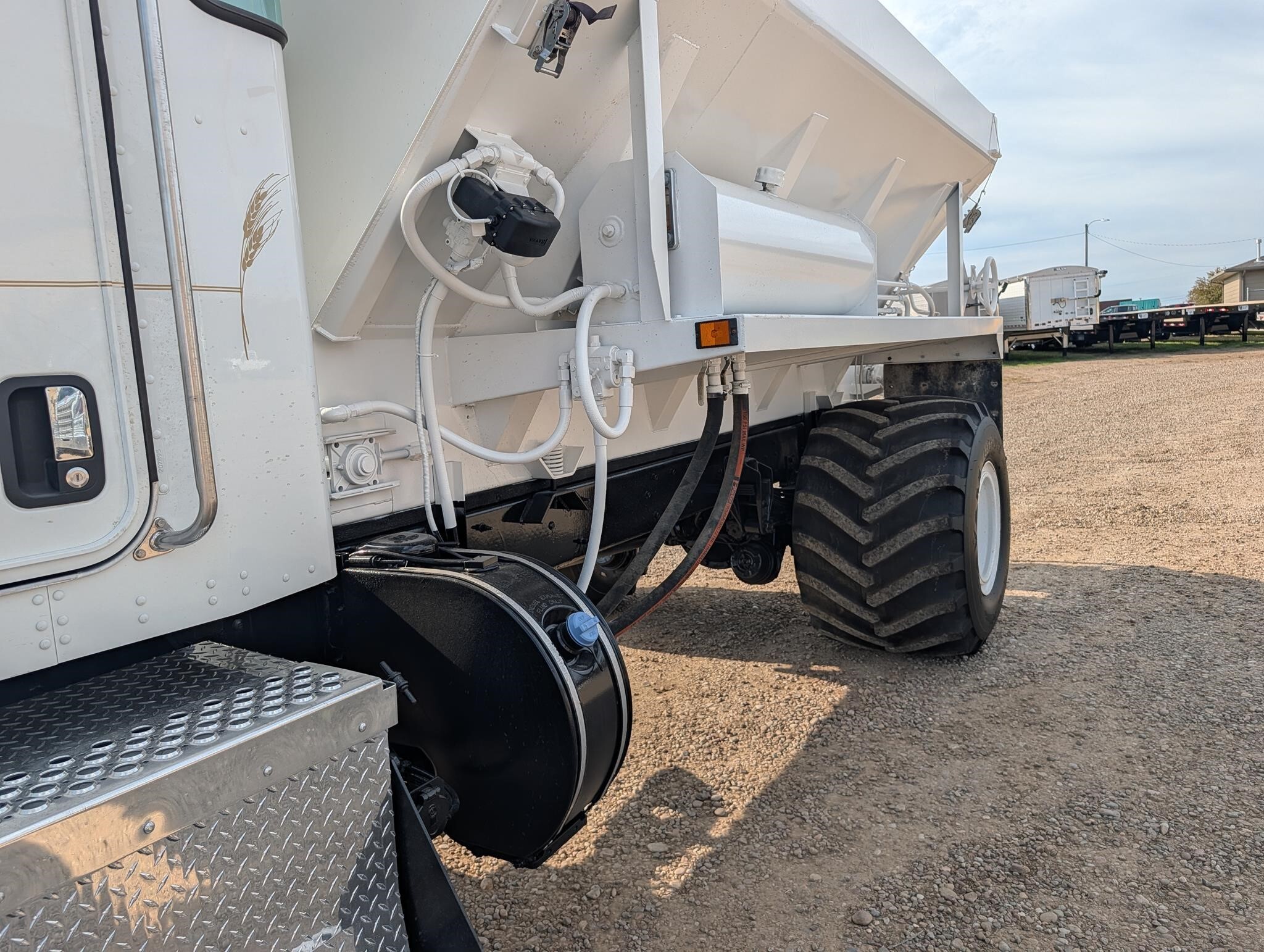 2018 Chandler 20PTT-FT Pull-Type Fertilizer Spreader