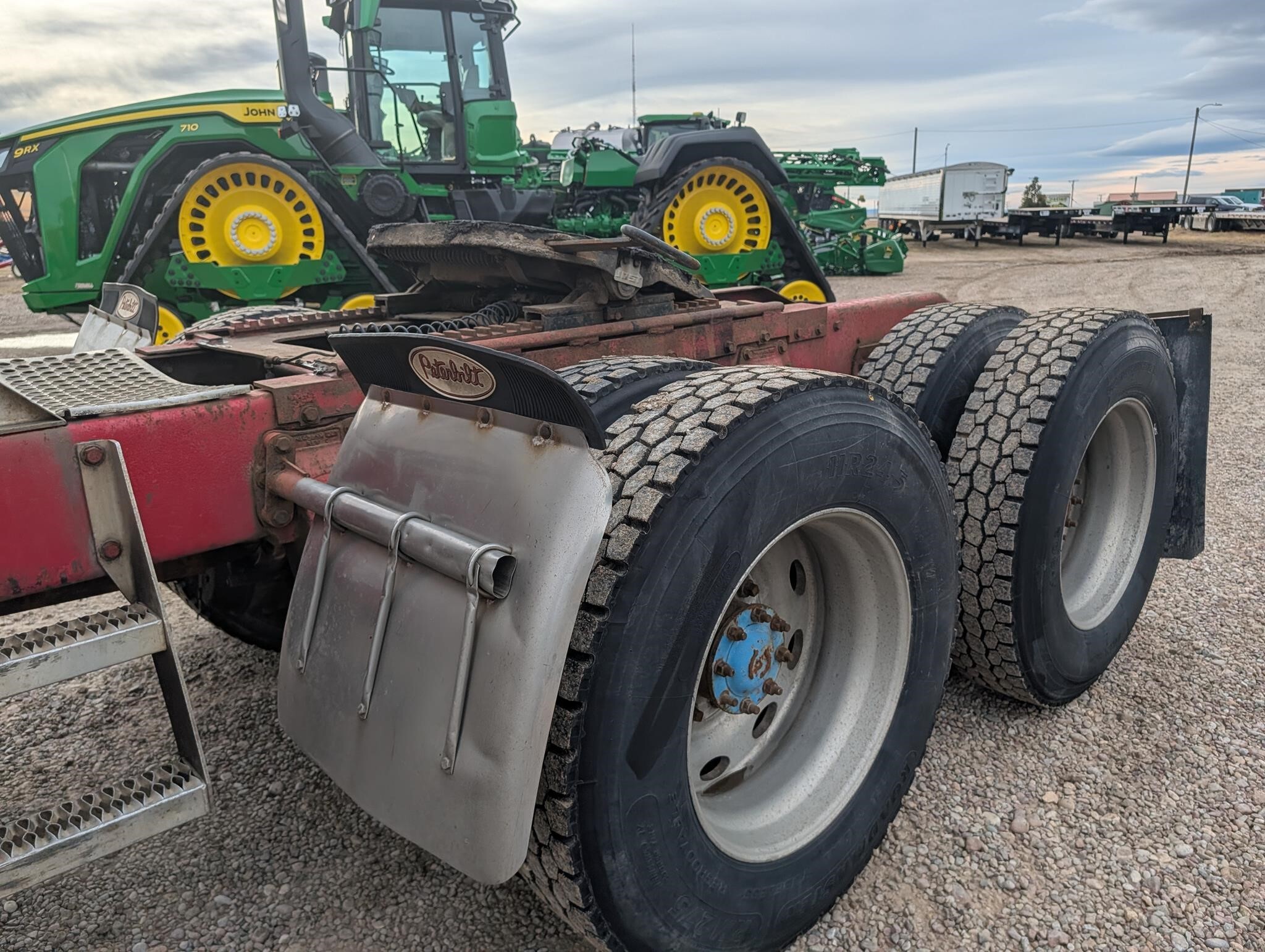 1989 Peterbilt 379 Semi Trucks/Trailer