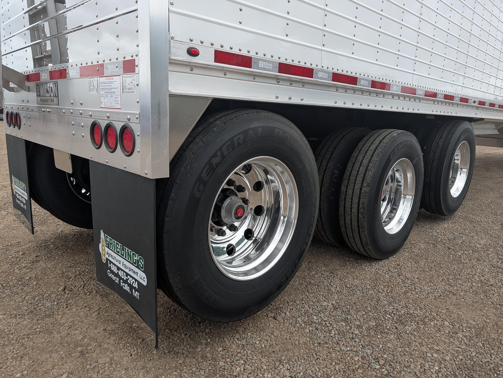 2027 Wilson Pacesetter Grain Trailer
