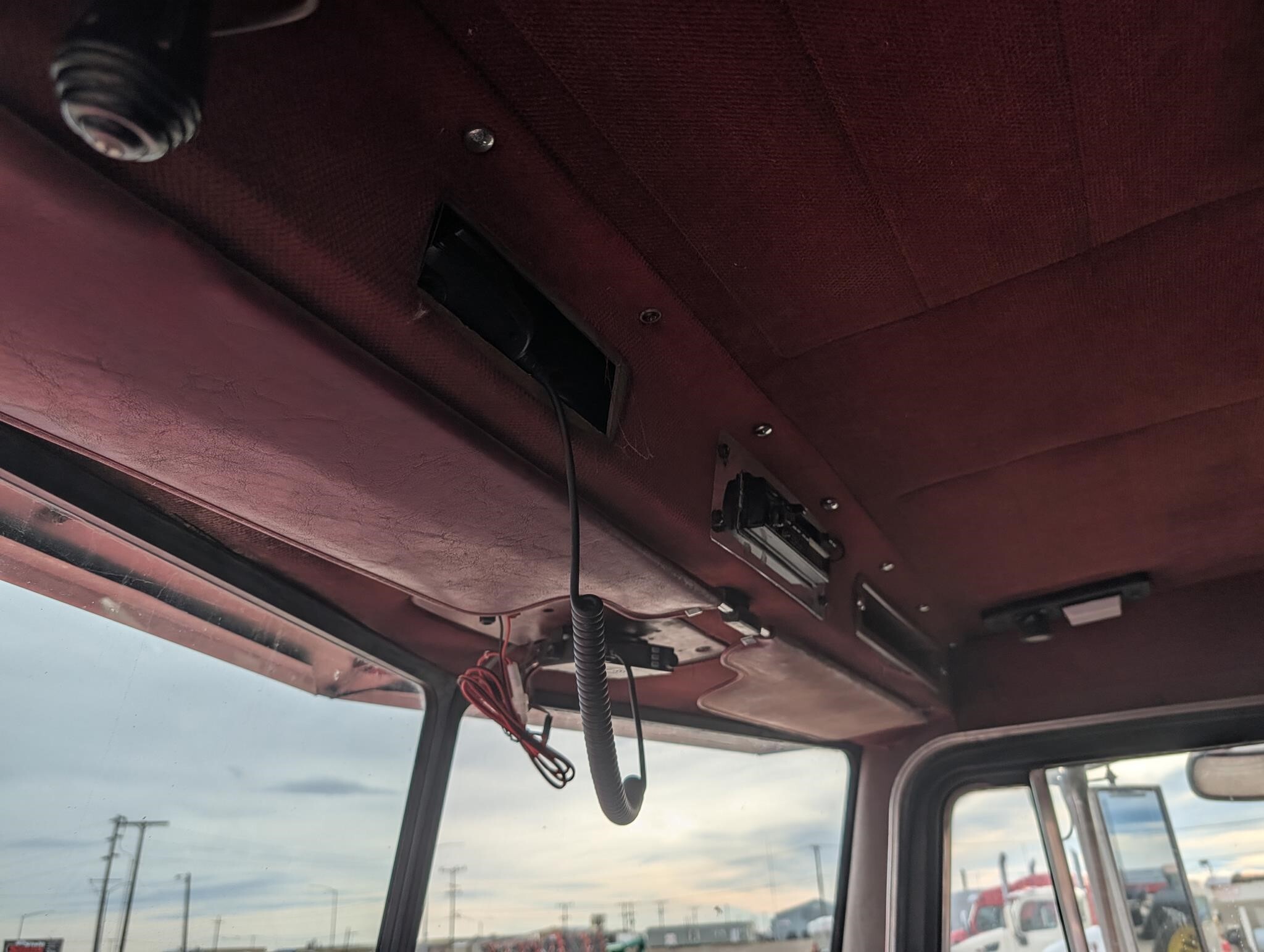 1989 Peterbilt 379 Semi Trucks/Trailer