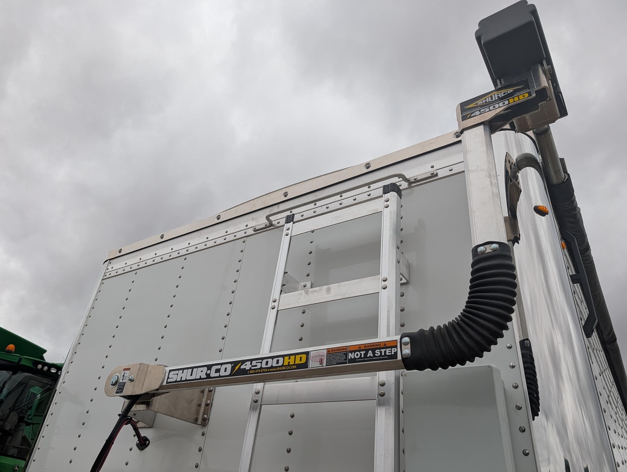 2027 Wilson Pacesetter Grain Trailer