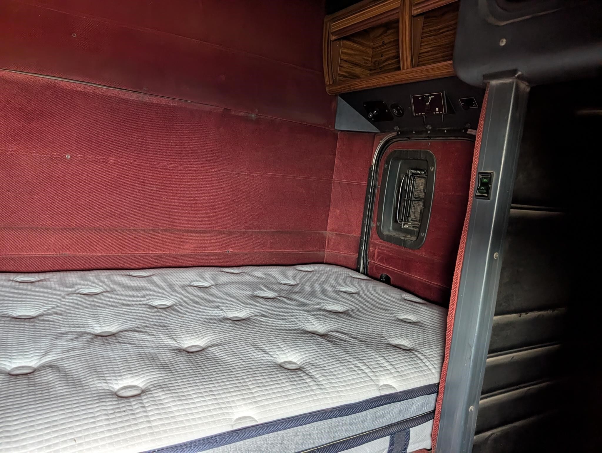 1989 Peterbilt 379 Semi Trucks/Trailer