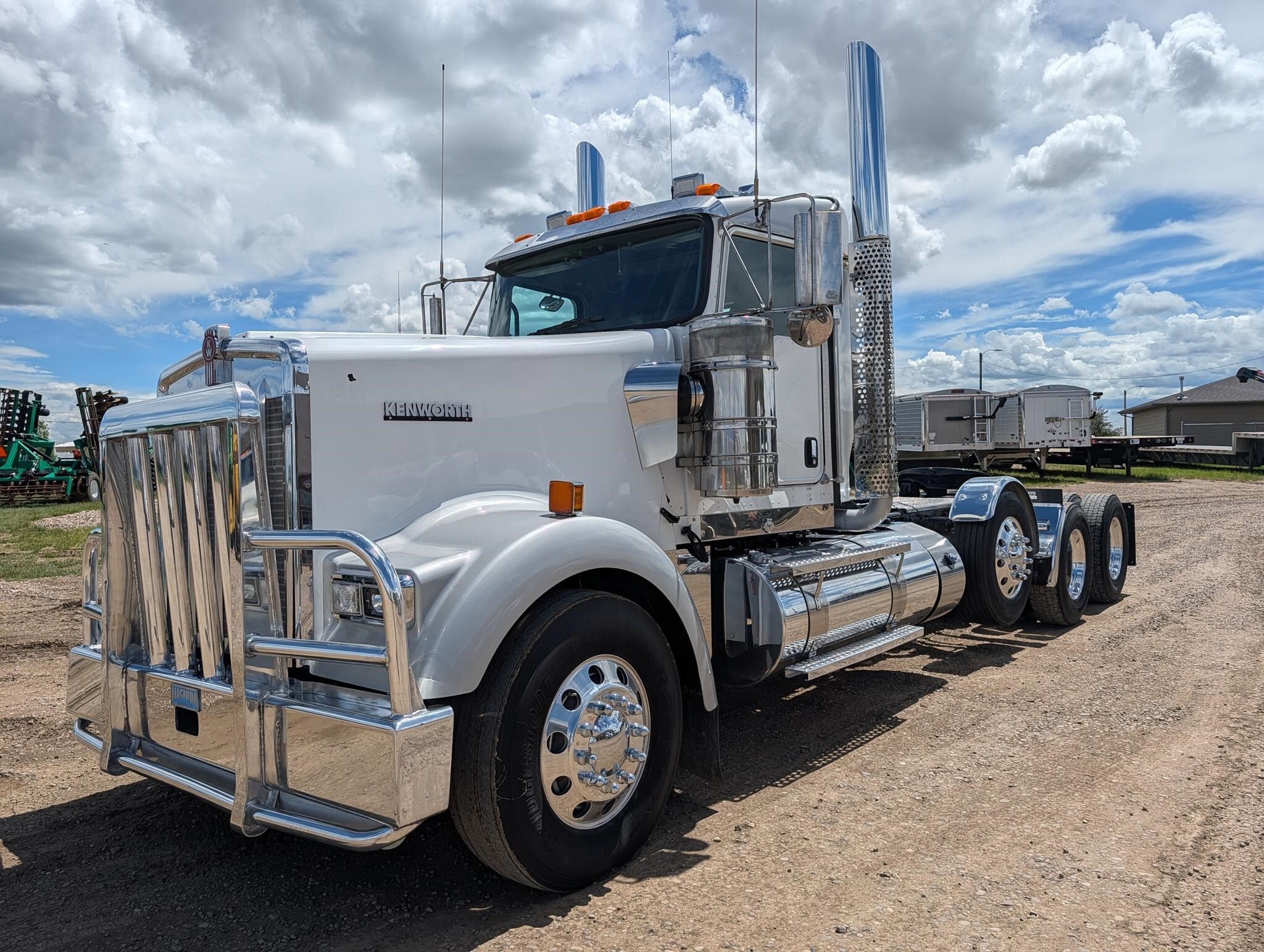 2018 Kenworth W900 Semi Trucks/Trailer