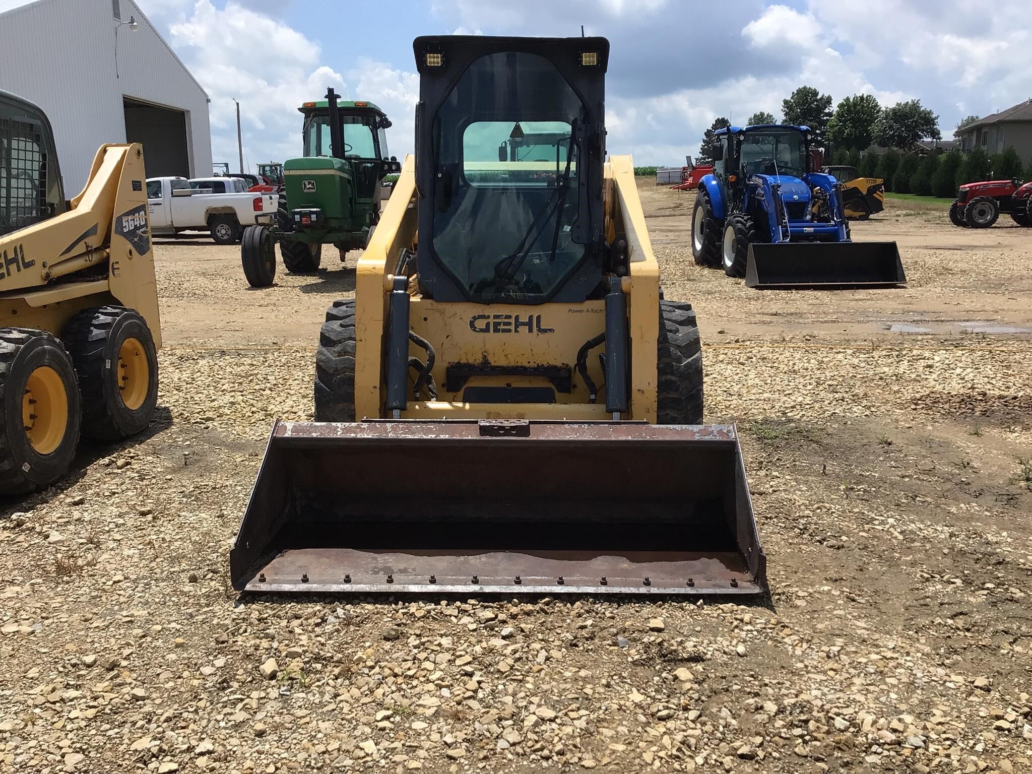 2012 Gehl V330 Skid Steer