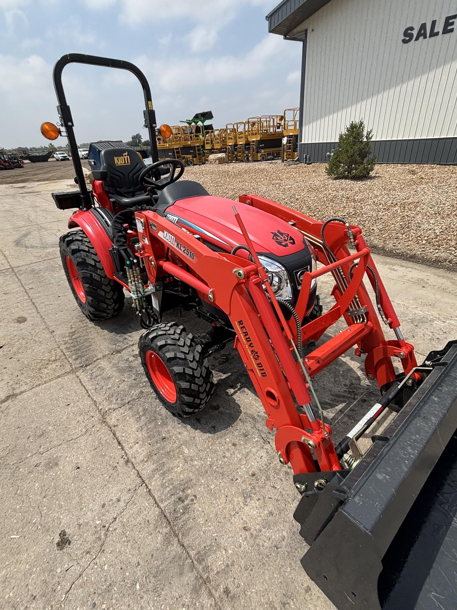 2021 Kioti CX2510 Tractor