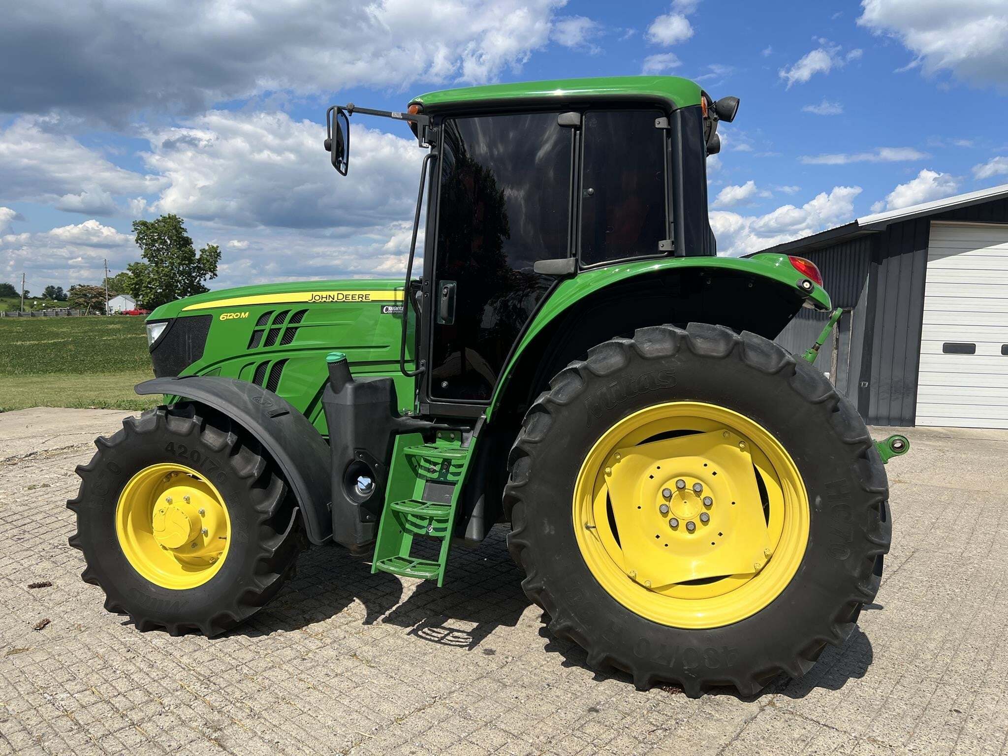 2016 John Deere 6120M Tractor