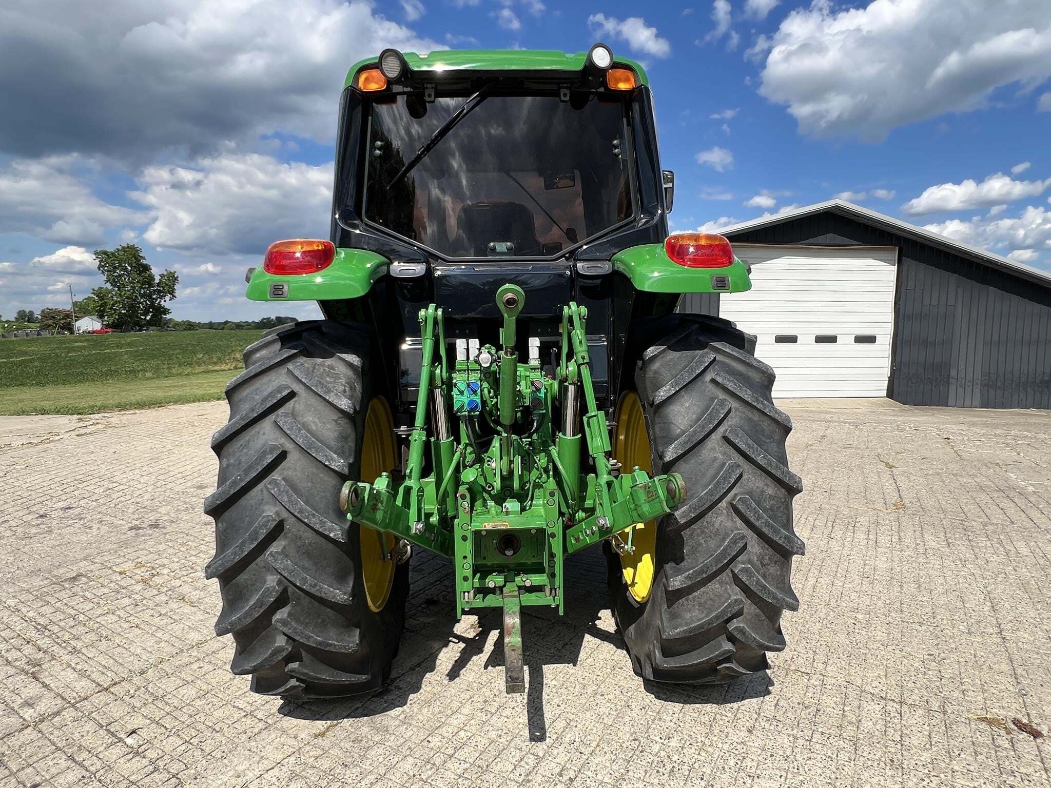 2016 John Deere 6120M Tractor
