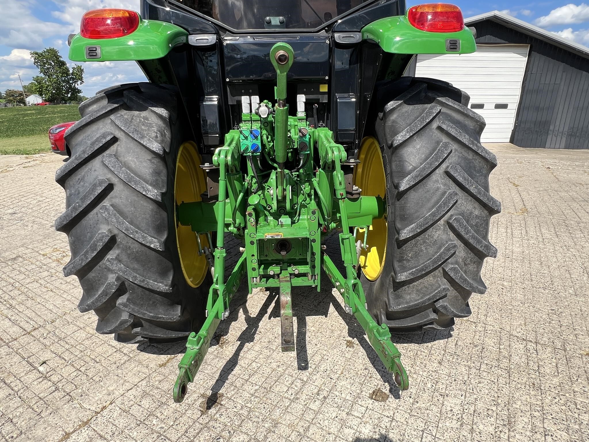 2016 John Deere 6120M Tractor