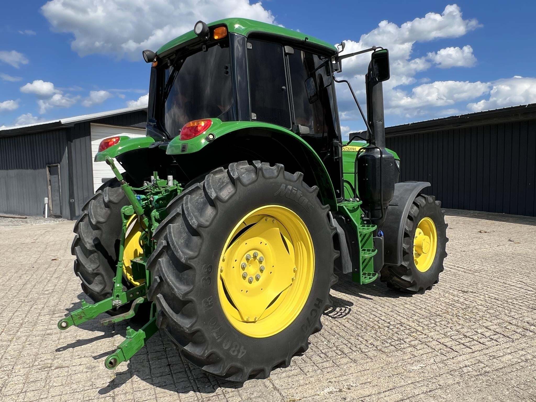 2016 John Deere 6120M Tractor