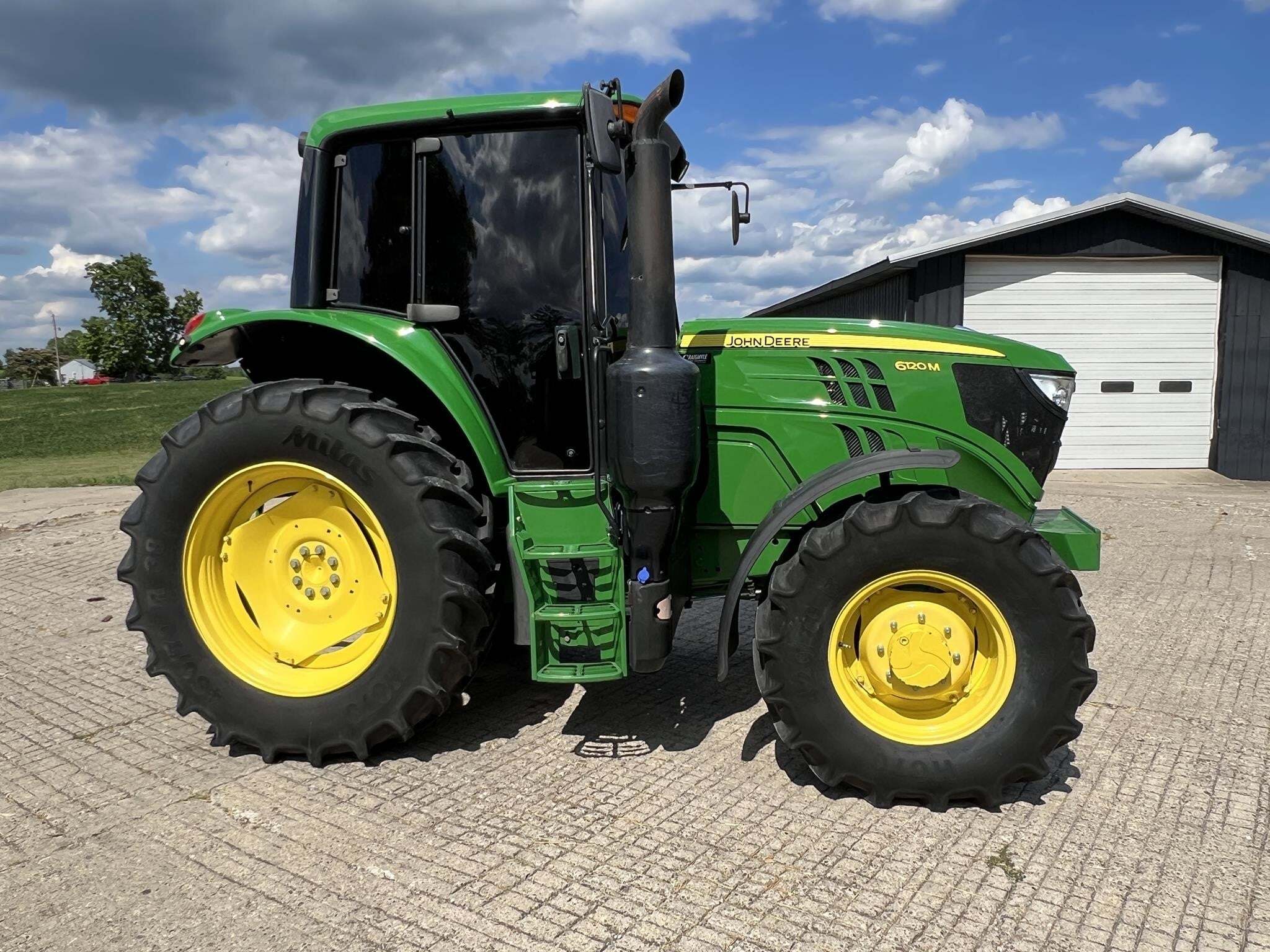 2016 John Deere 6120M Tractor
