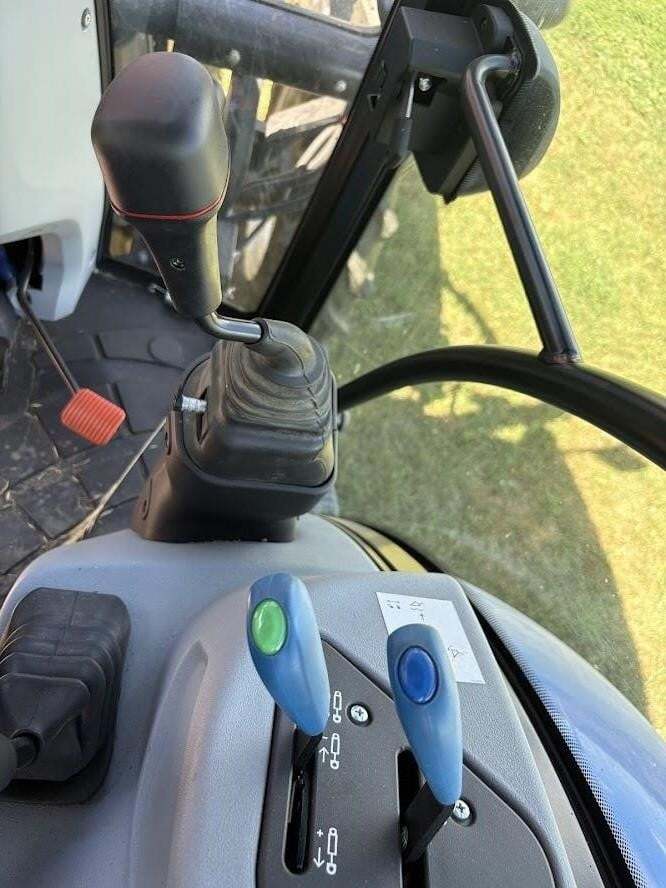 2024 New Holland WORKMASTER 120 Tractor