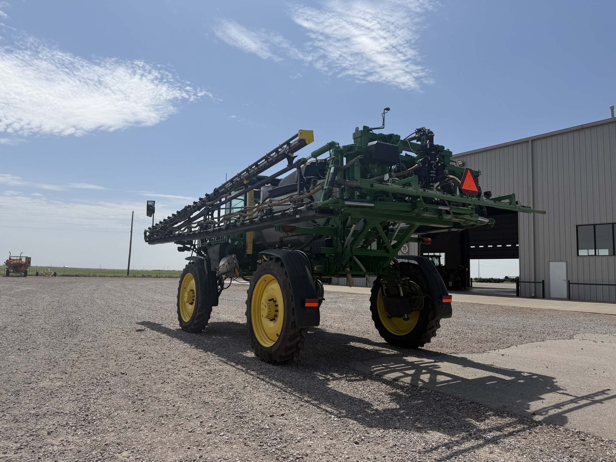 2022 John Deere 412R Self-Propelled Sprayer