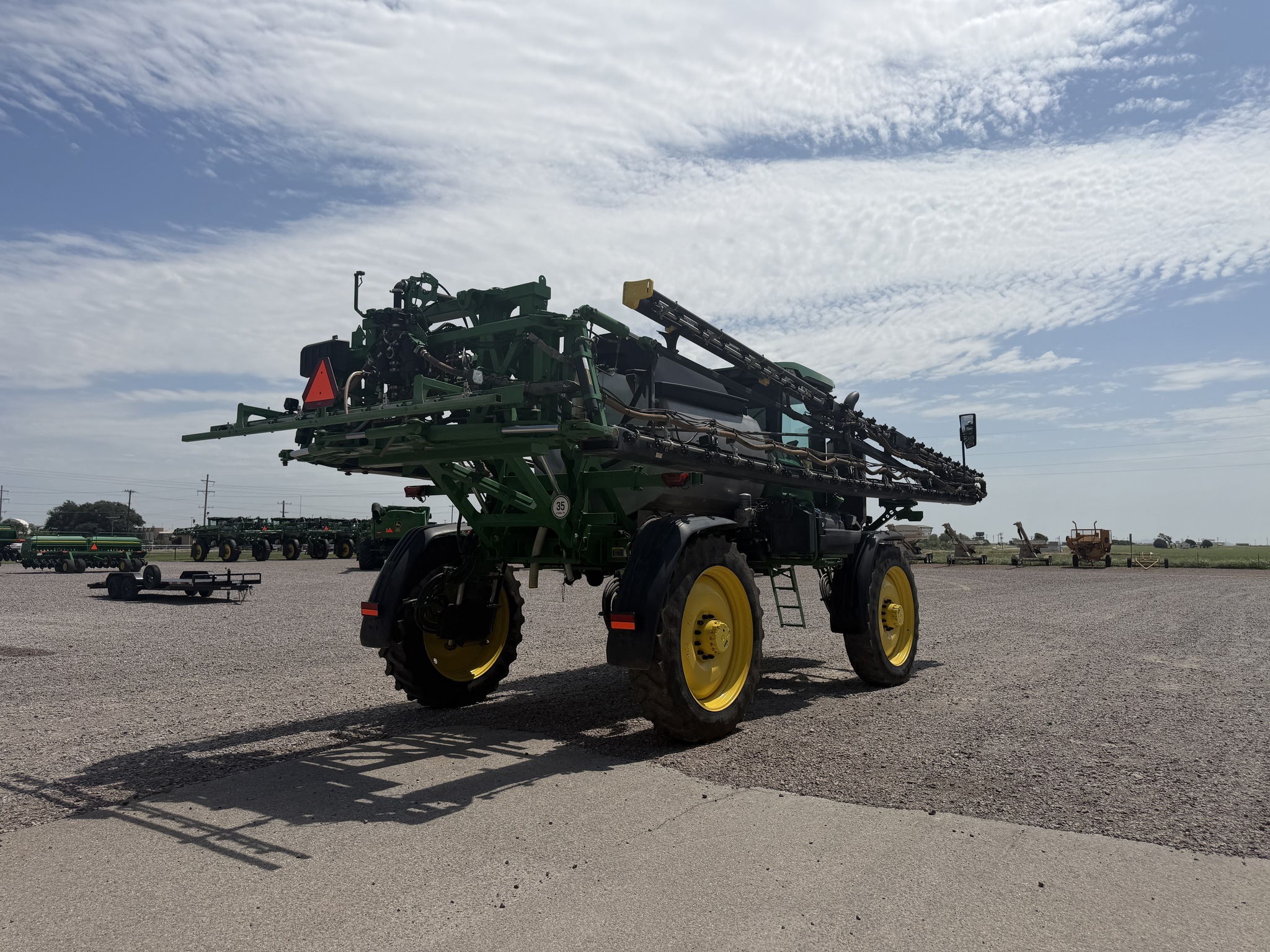 2022 John Deere 412R Self-Propelled Sprayer