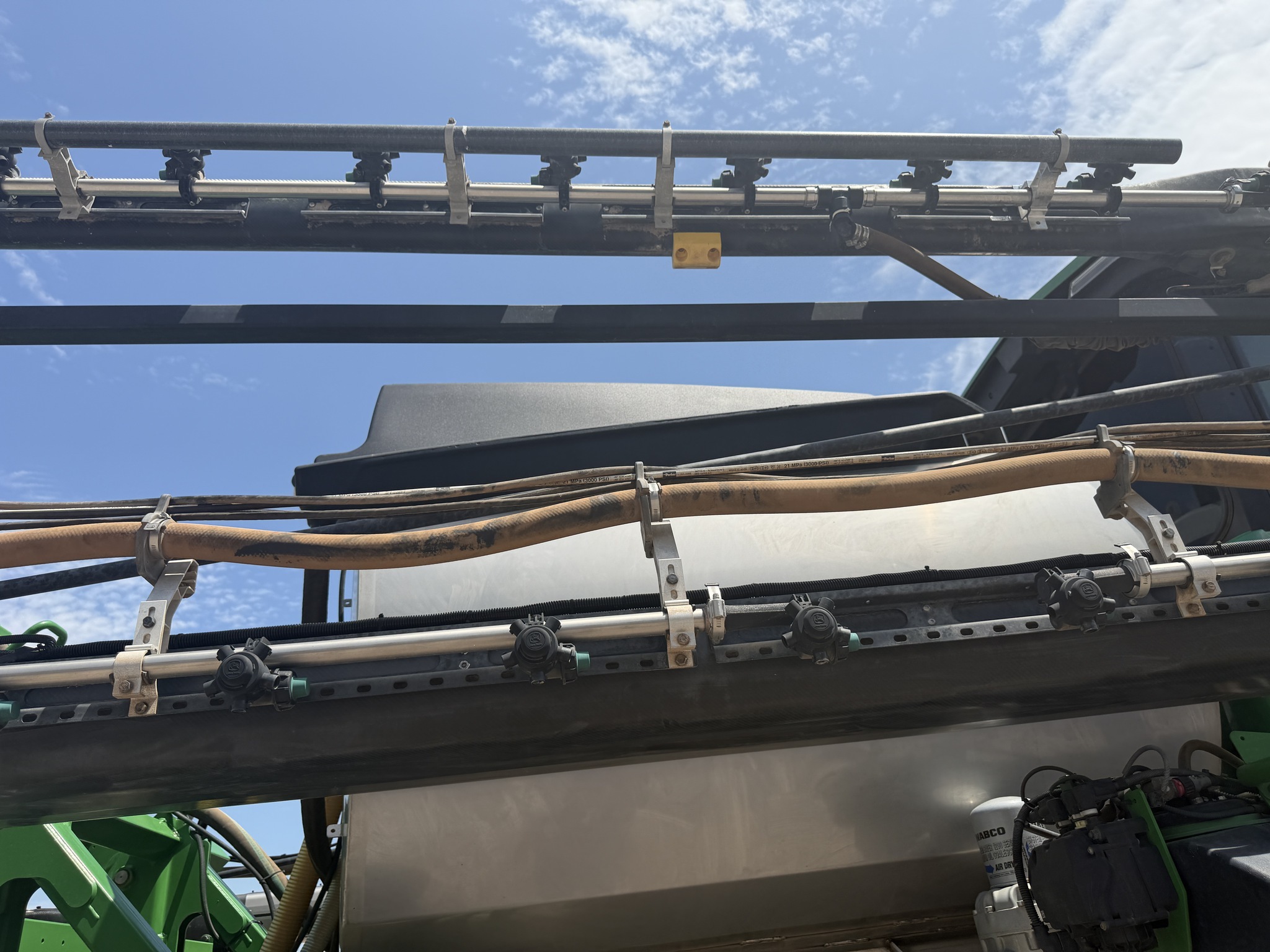 2022 John Deere 412R Self-Propelled Sprayer