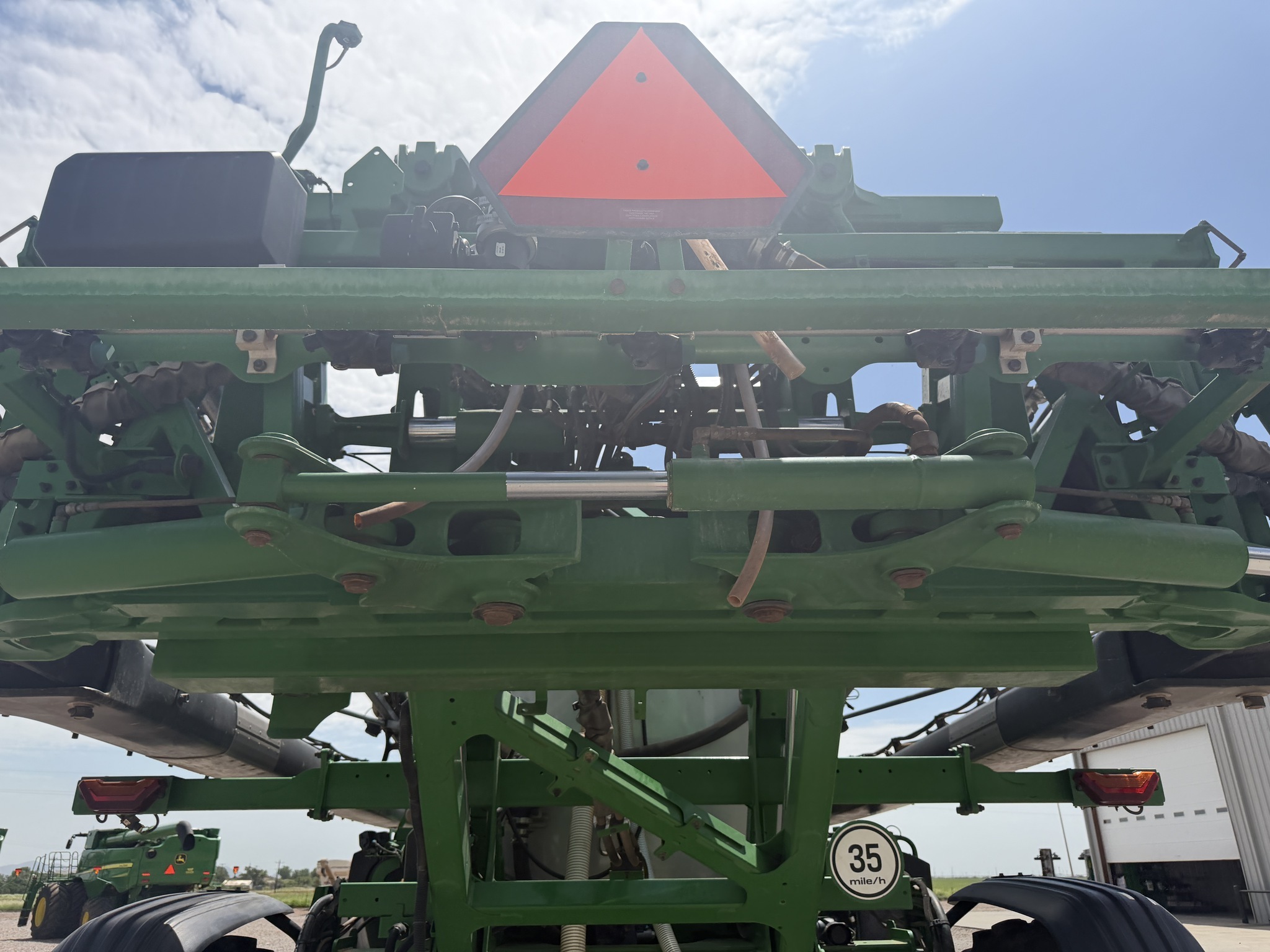 2022 John Deere 412R Self-Propelled Sprayer