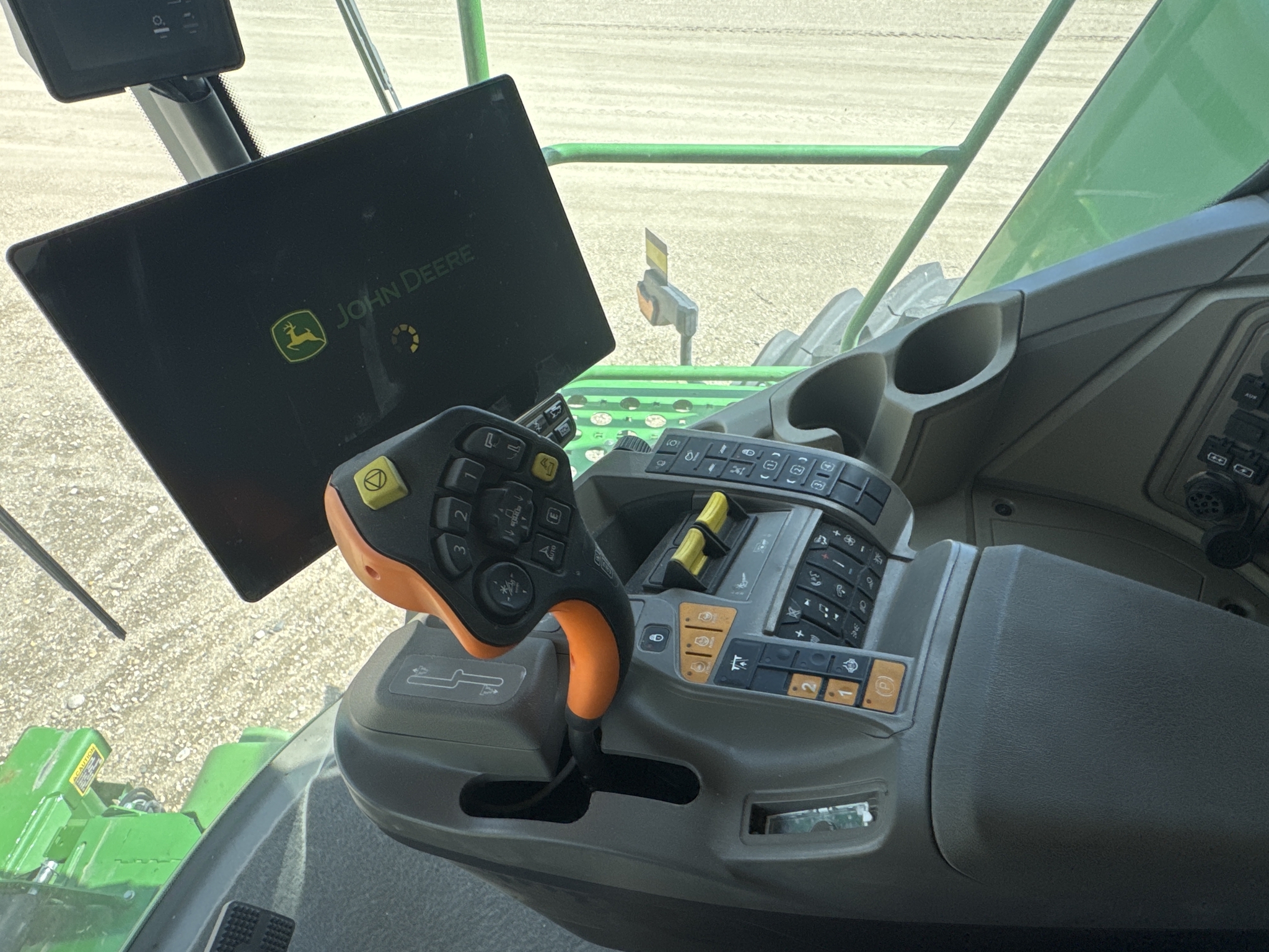 2025 John Deere X9 1000 Combine