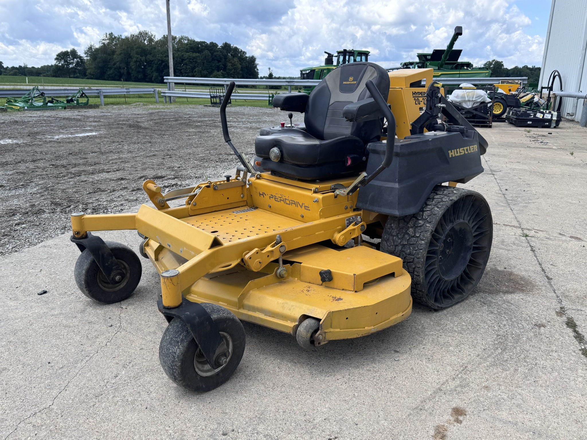 2020 Hustler Super Z 37 Lawn Mower