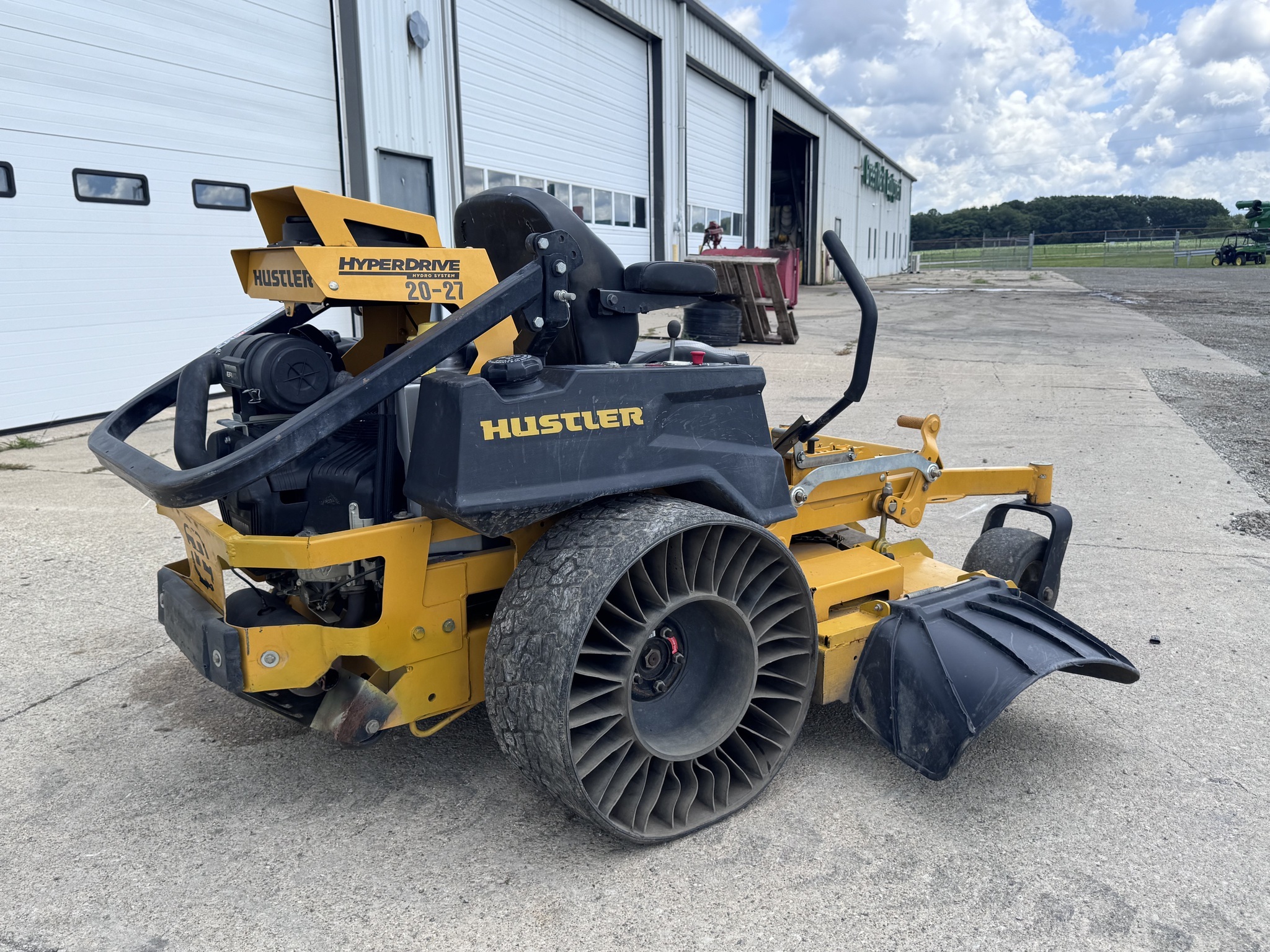 2020 Hustler Super Z 37 Lawn Mower