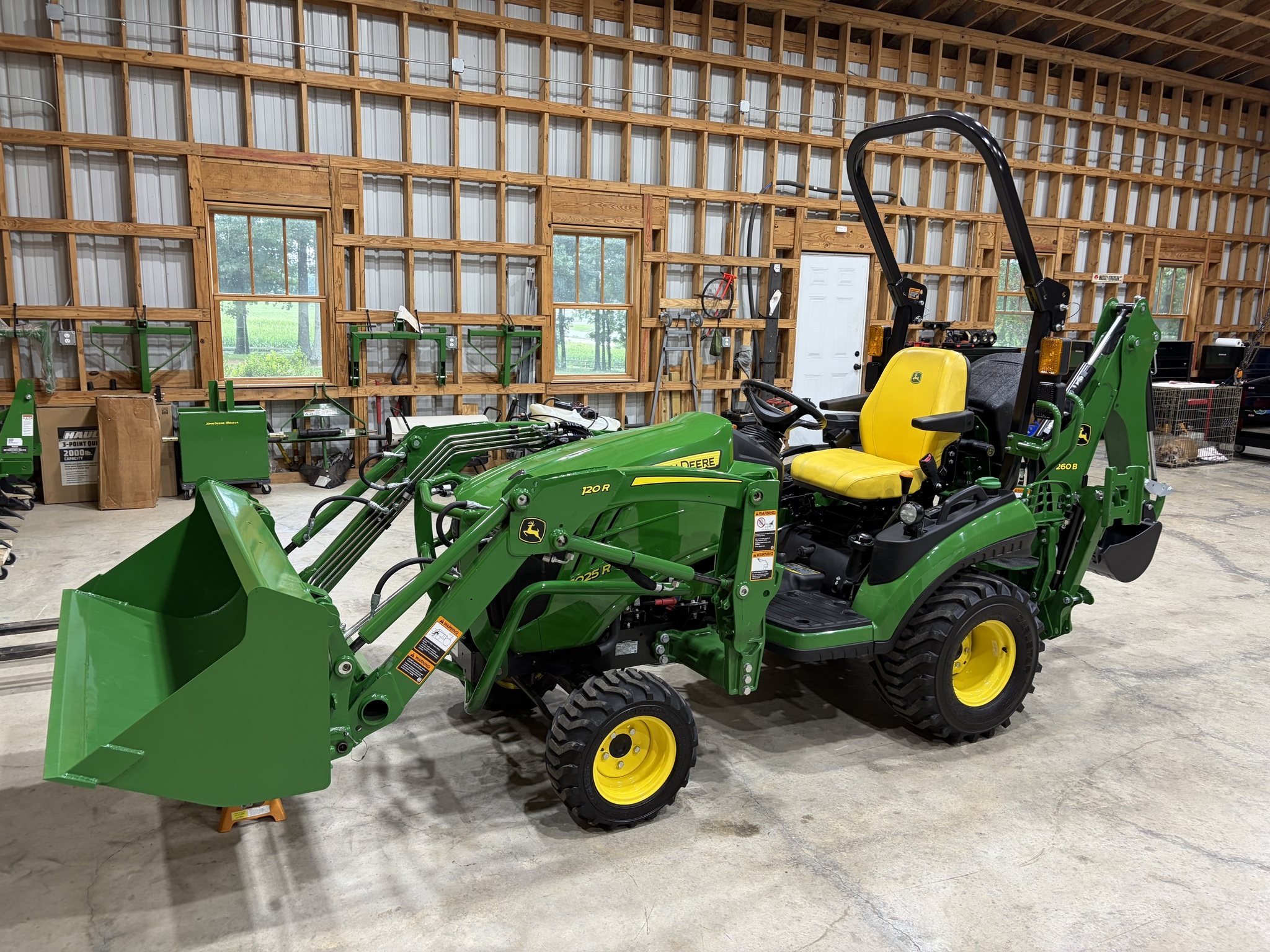 2024 John Deere 1025R Tractor