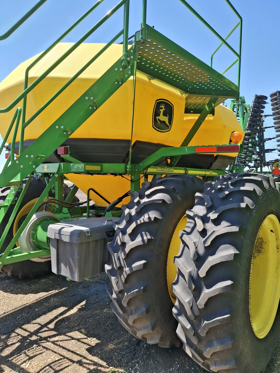 2017 John Deere 1830 Air Seeder