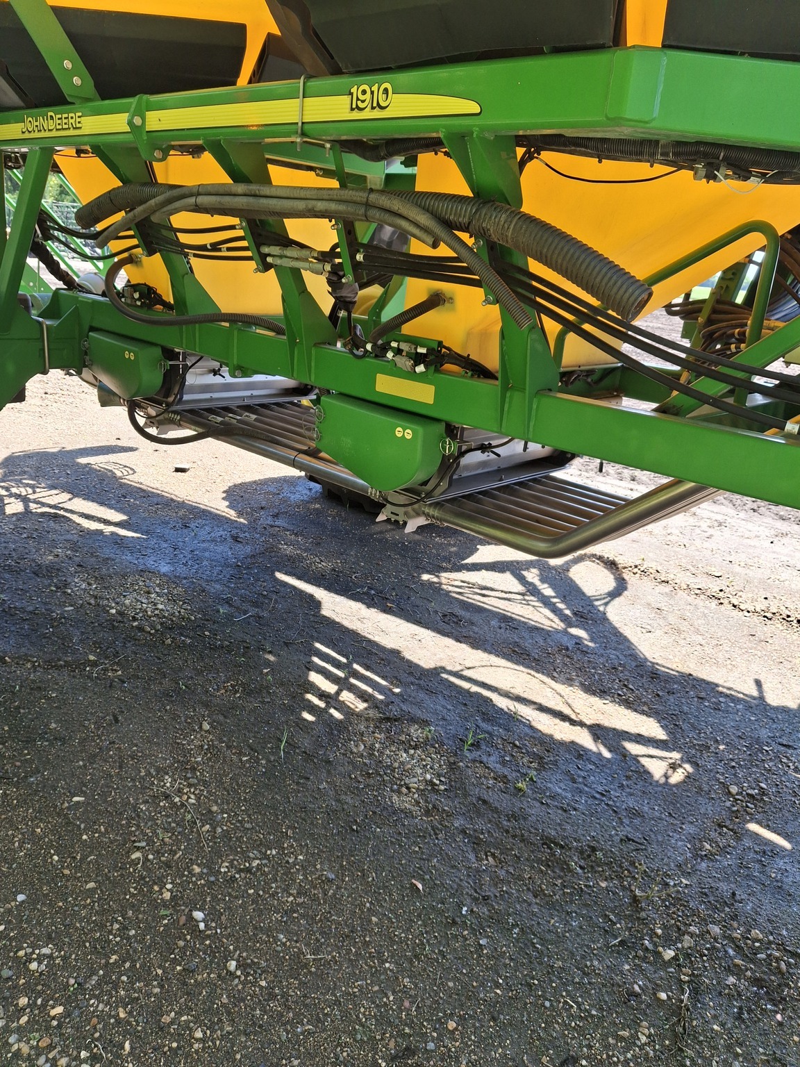 2017 John Deere 1830 Air Seeder