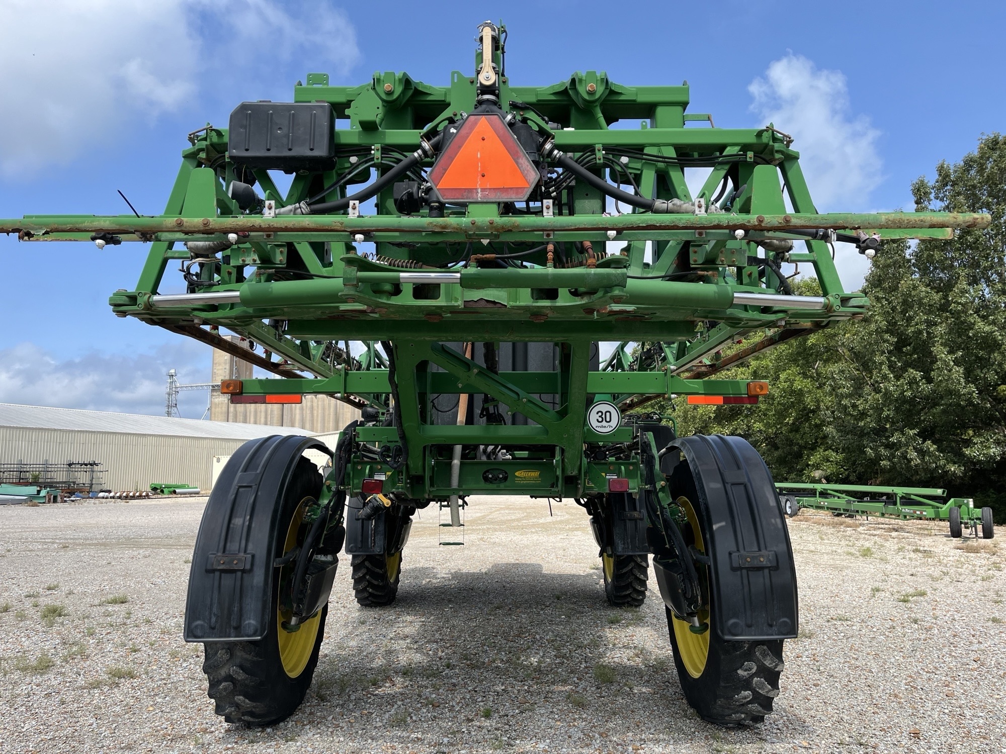 2015 John Deere R4030 Self-Propelled Sprayer