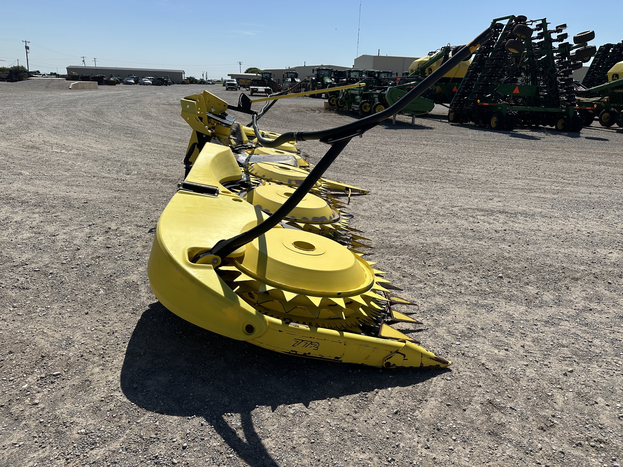 2022 John Deere 772 Corn Head