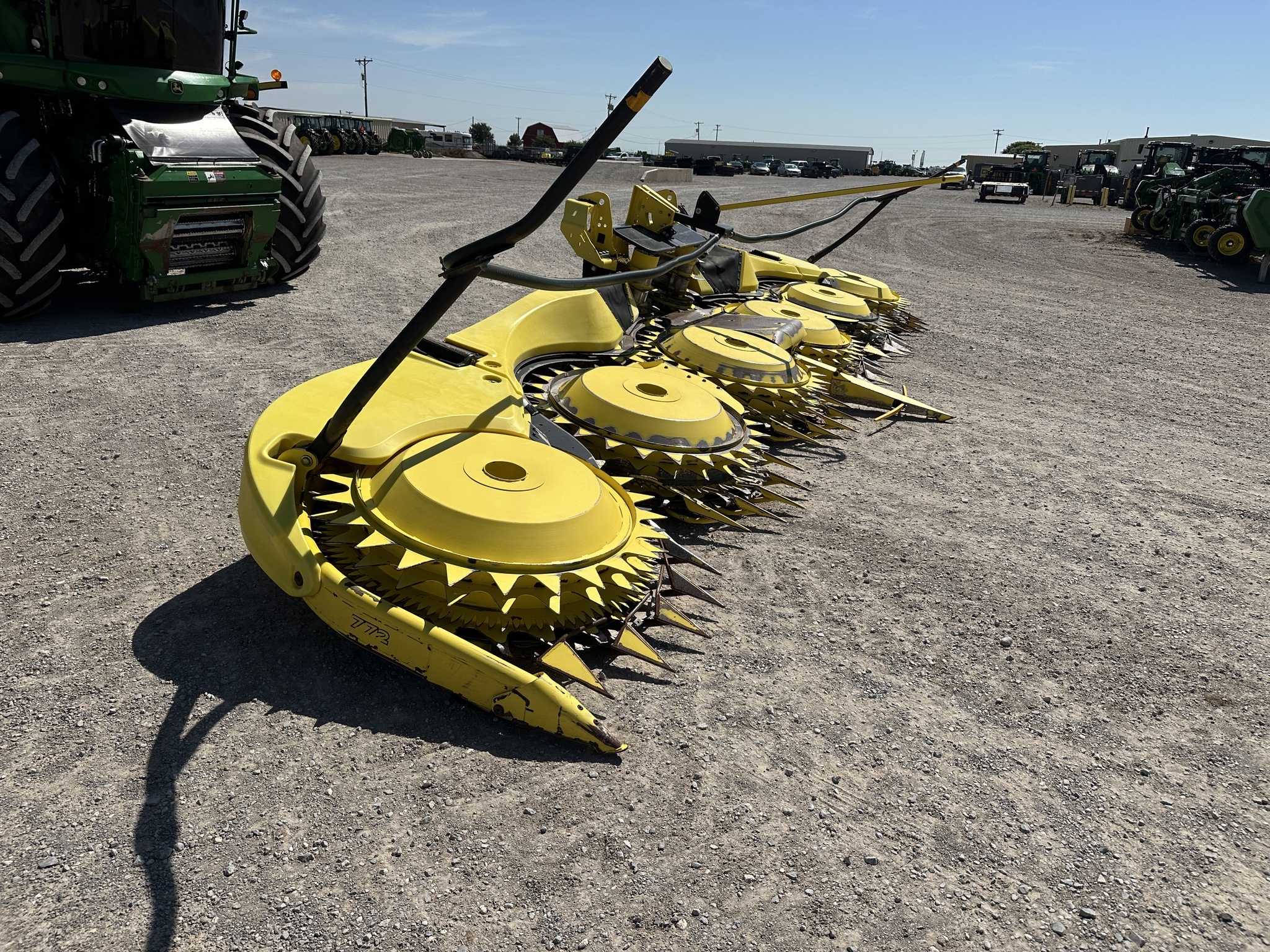 2022 John Deere 772 Corn Head