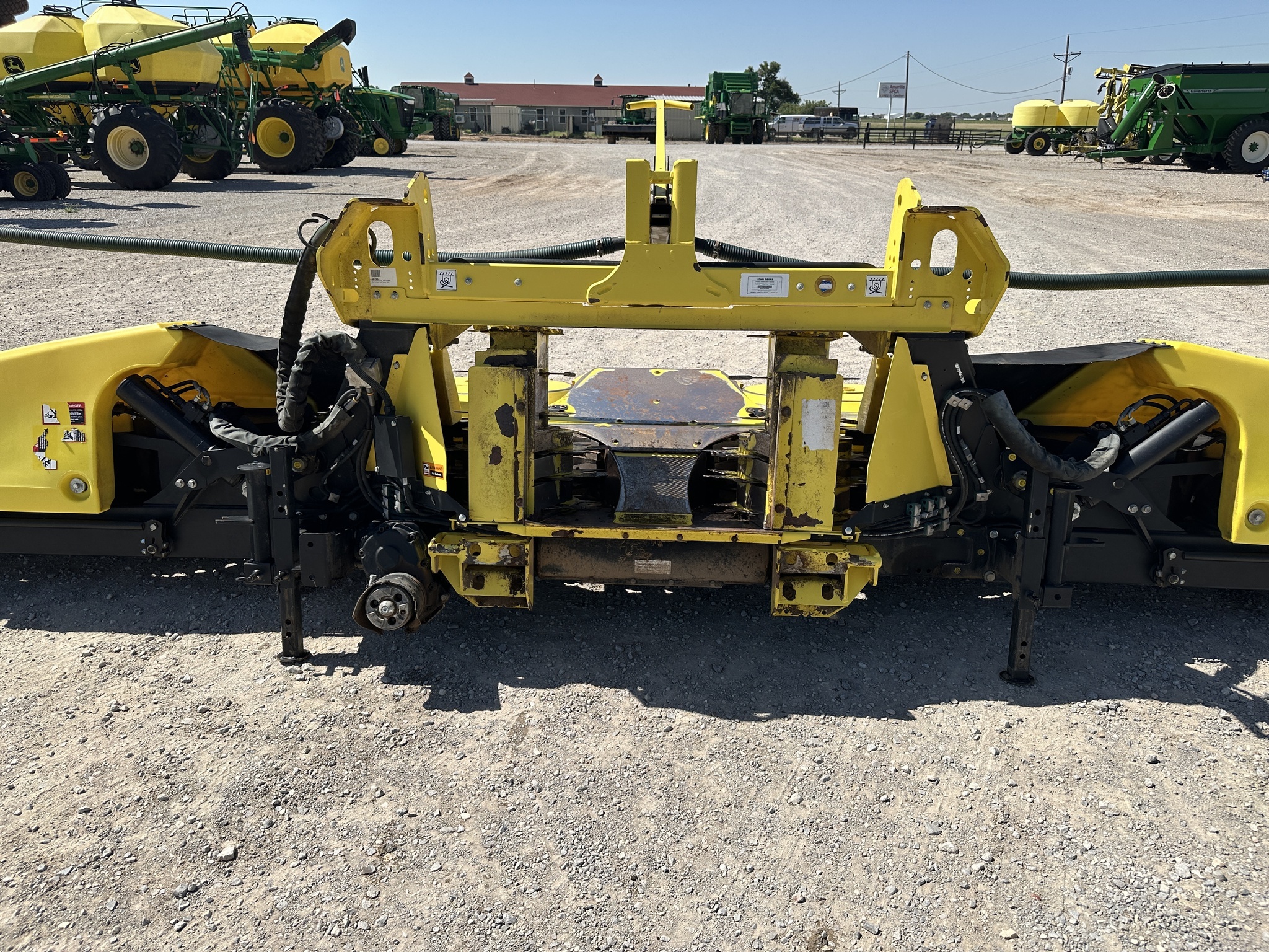 2022 John Deere 772 Corn Head