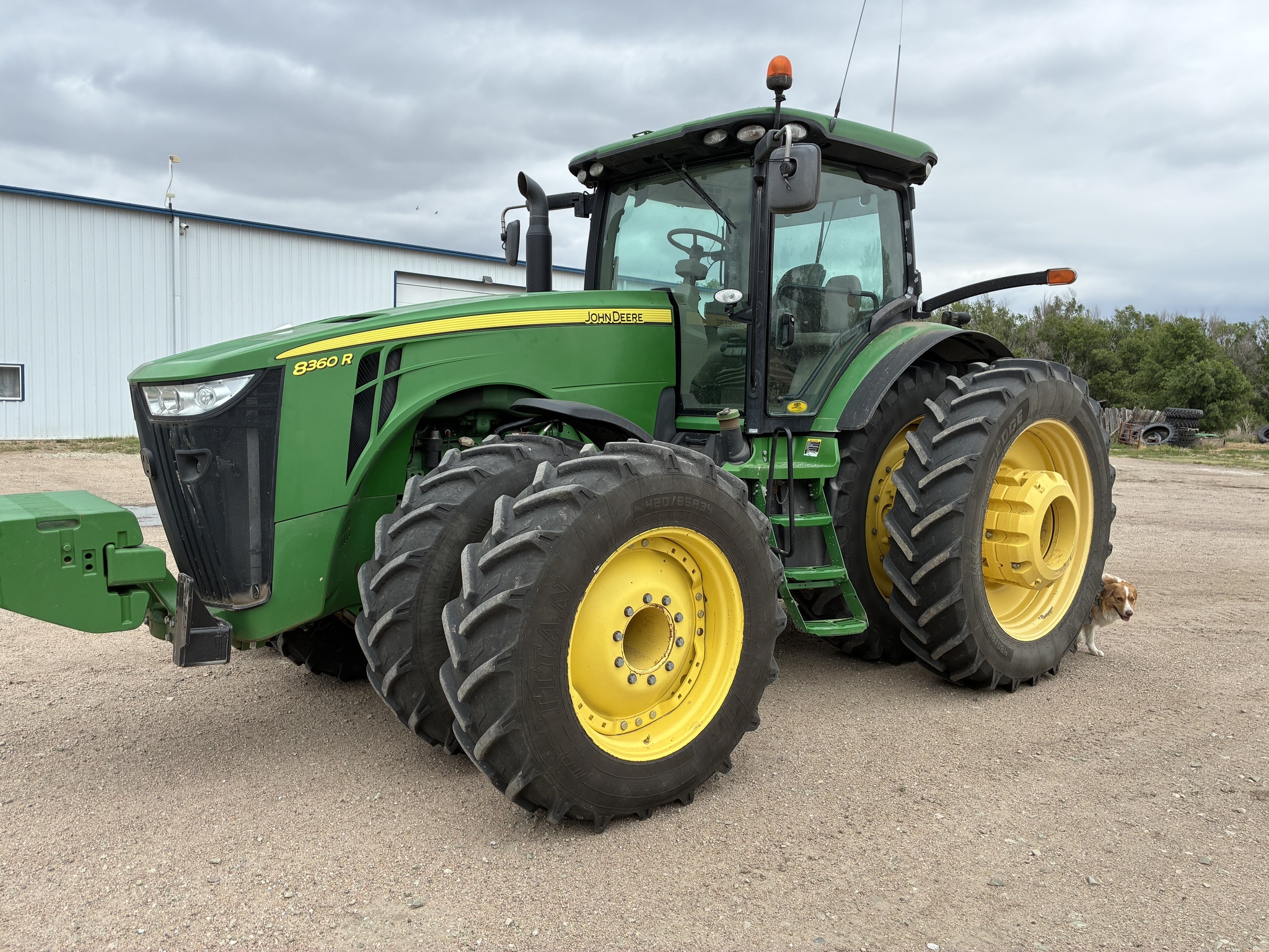 2011 John Deere 8360R Tractor