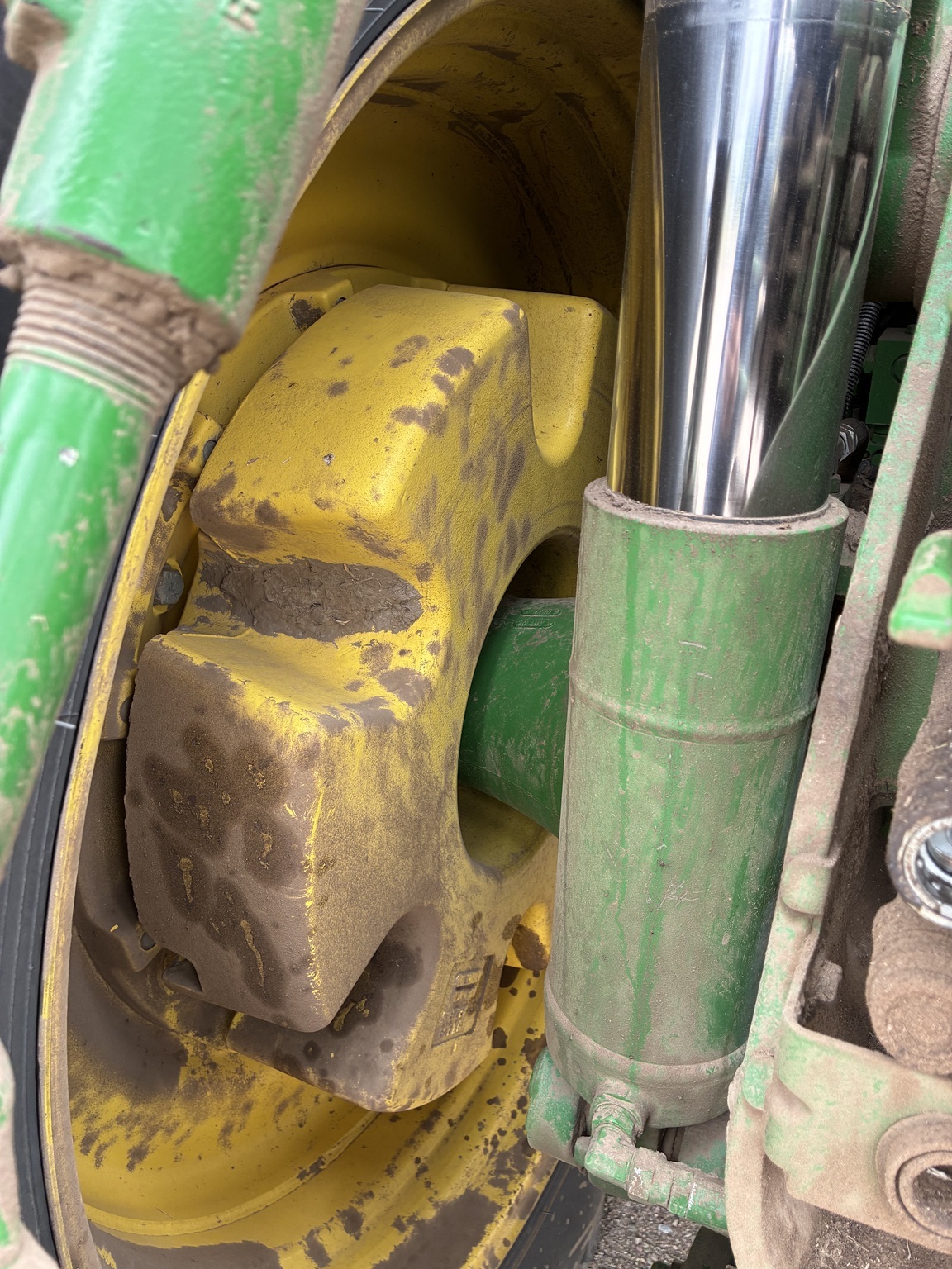 2011 John Deere 8360R Tractor