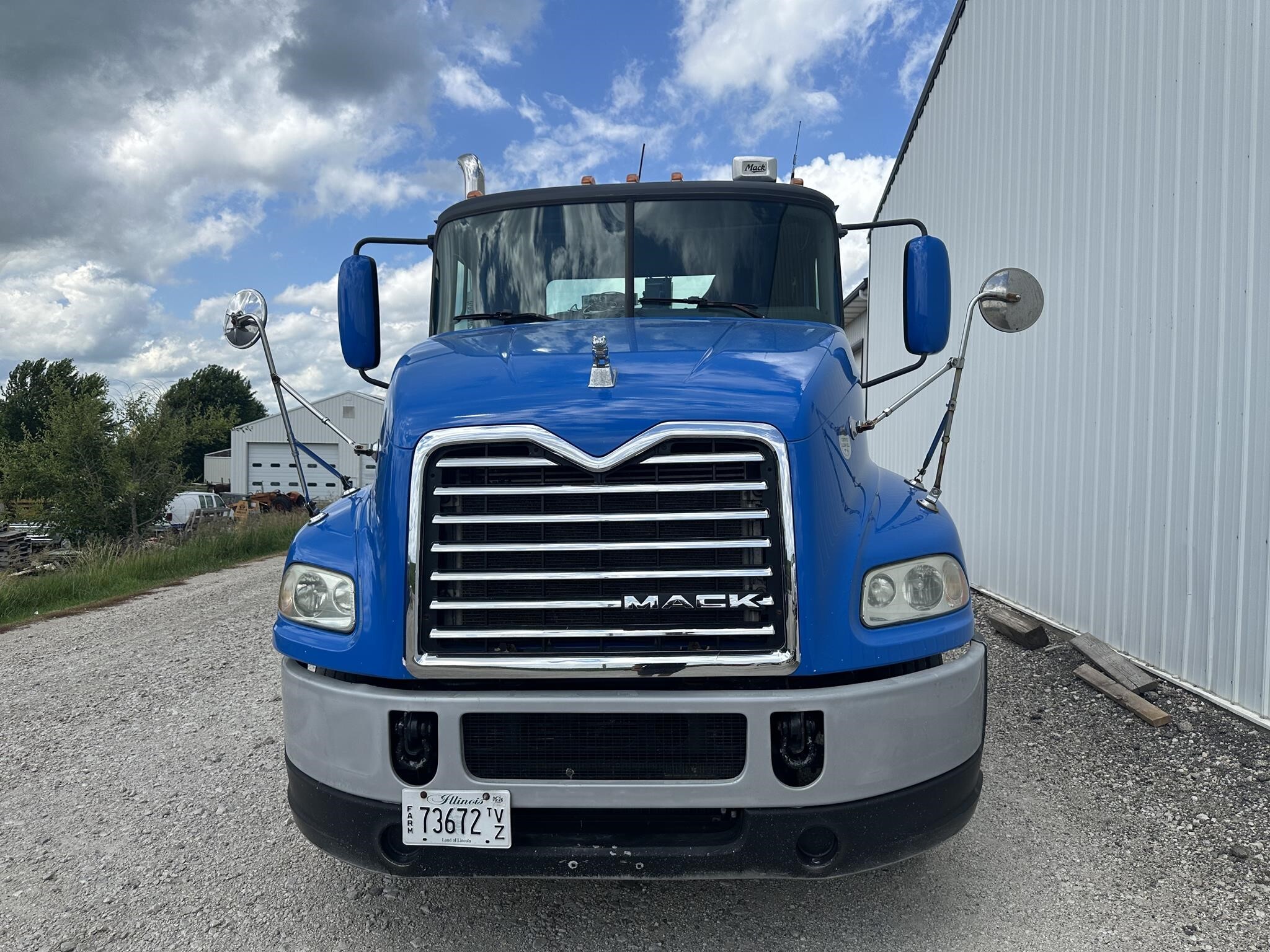 2014 Mack PINNACLE CXU613 Semi Trucks/Trailer