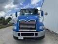 2014 Mack PINNACLE CXU613 Semi Trucks/Trailer