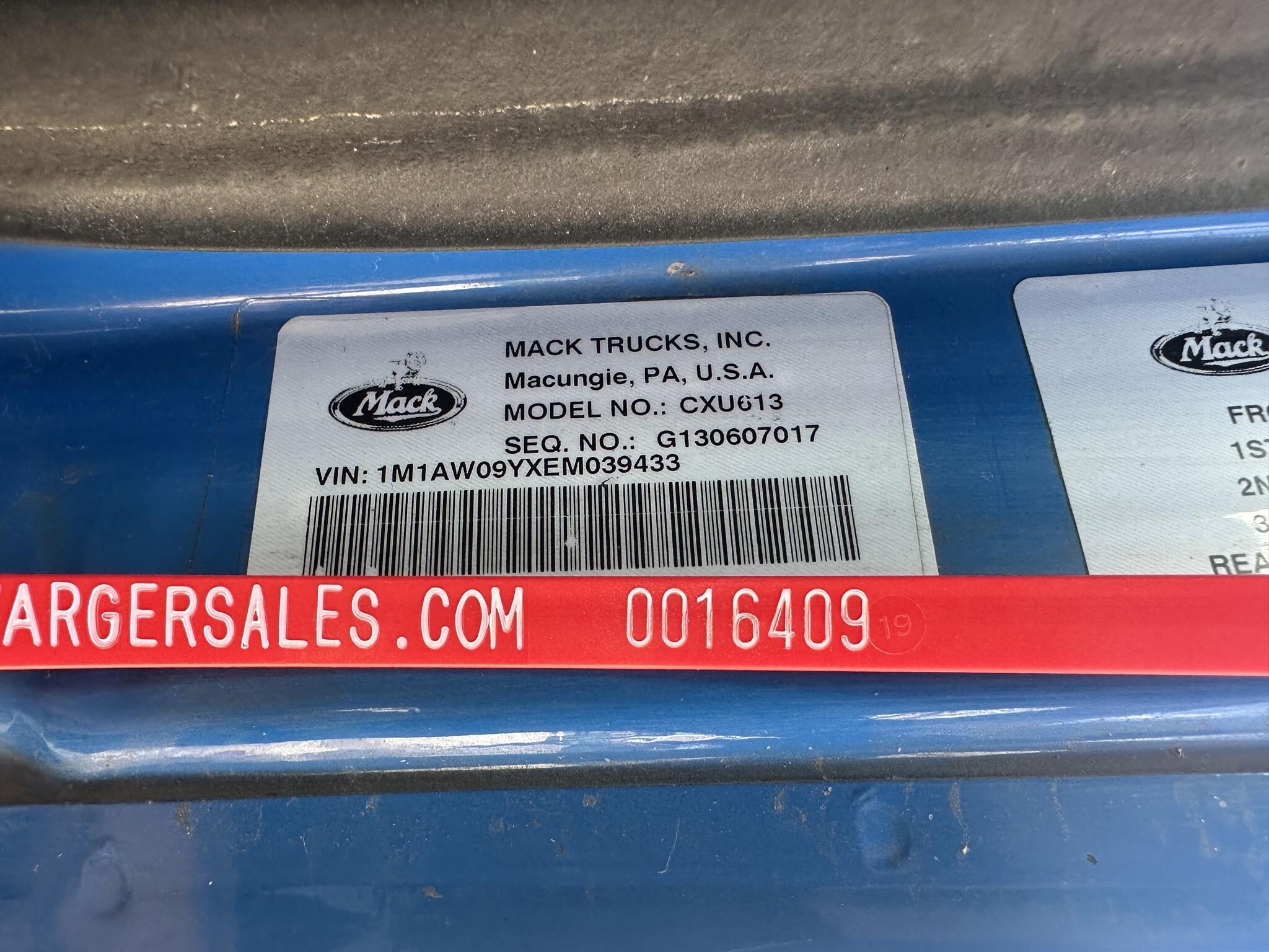 2014 Mack PINNACLE CXU613 Semi Trucks/Trailer