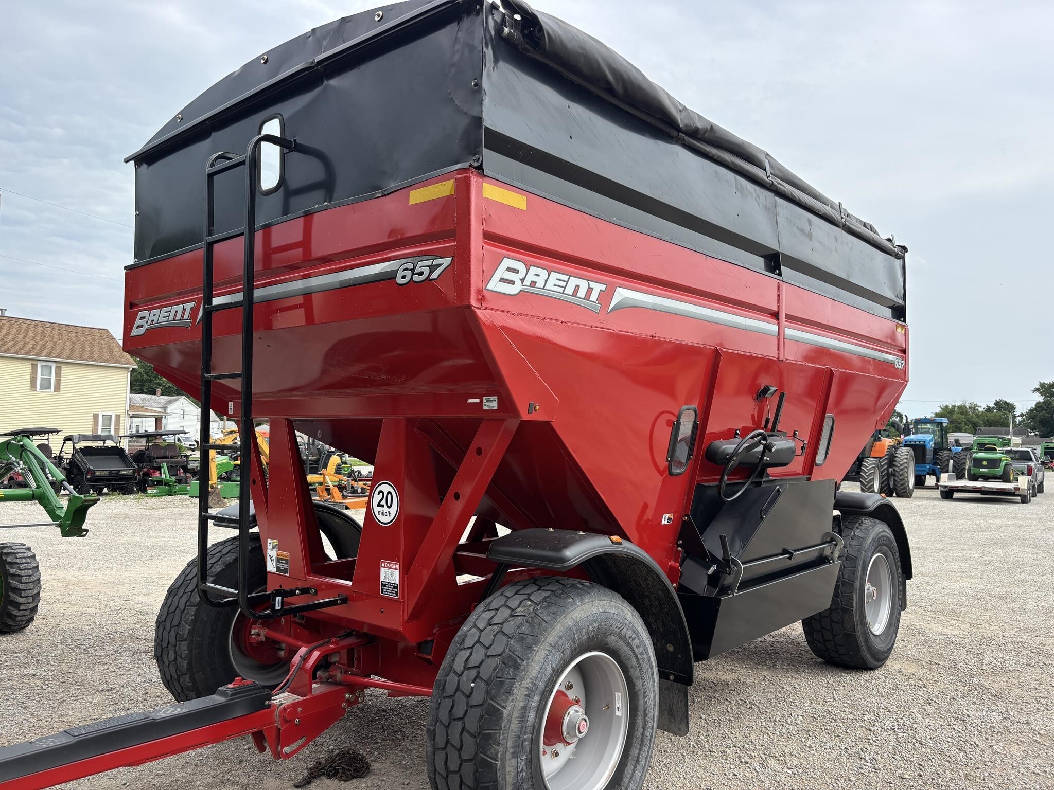 2025 Brent 657 Gravity Wagon