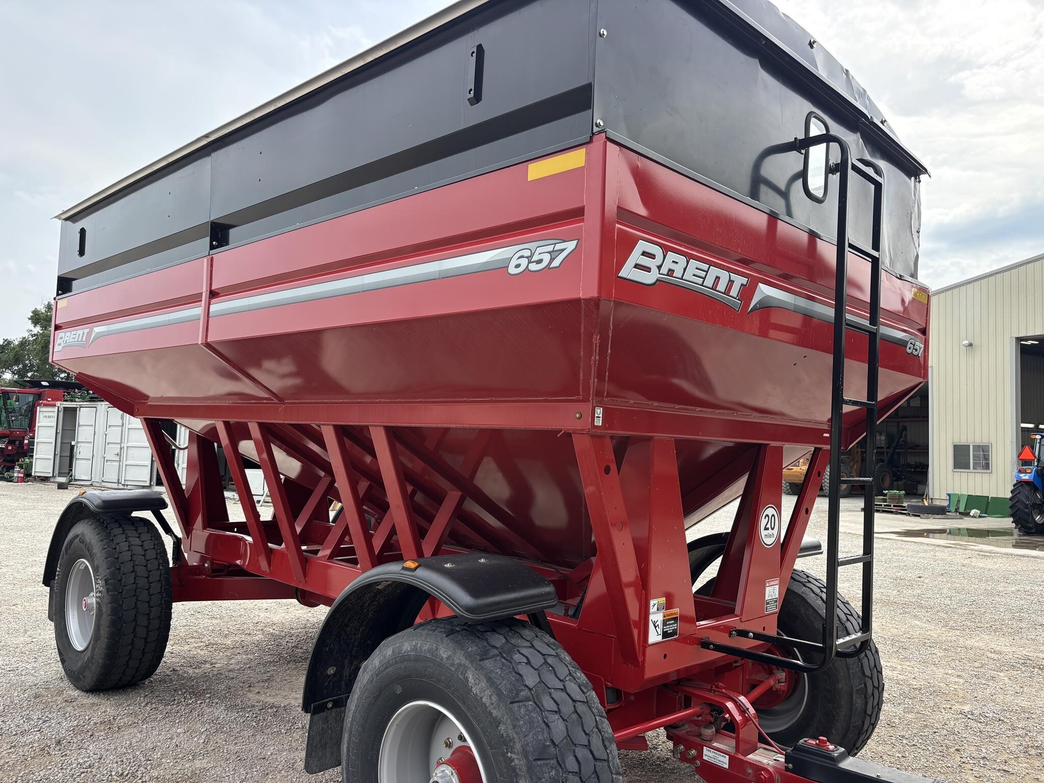 2025 Brent 657 Gravity Wagon