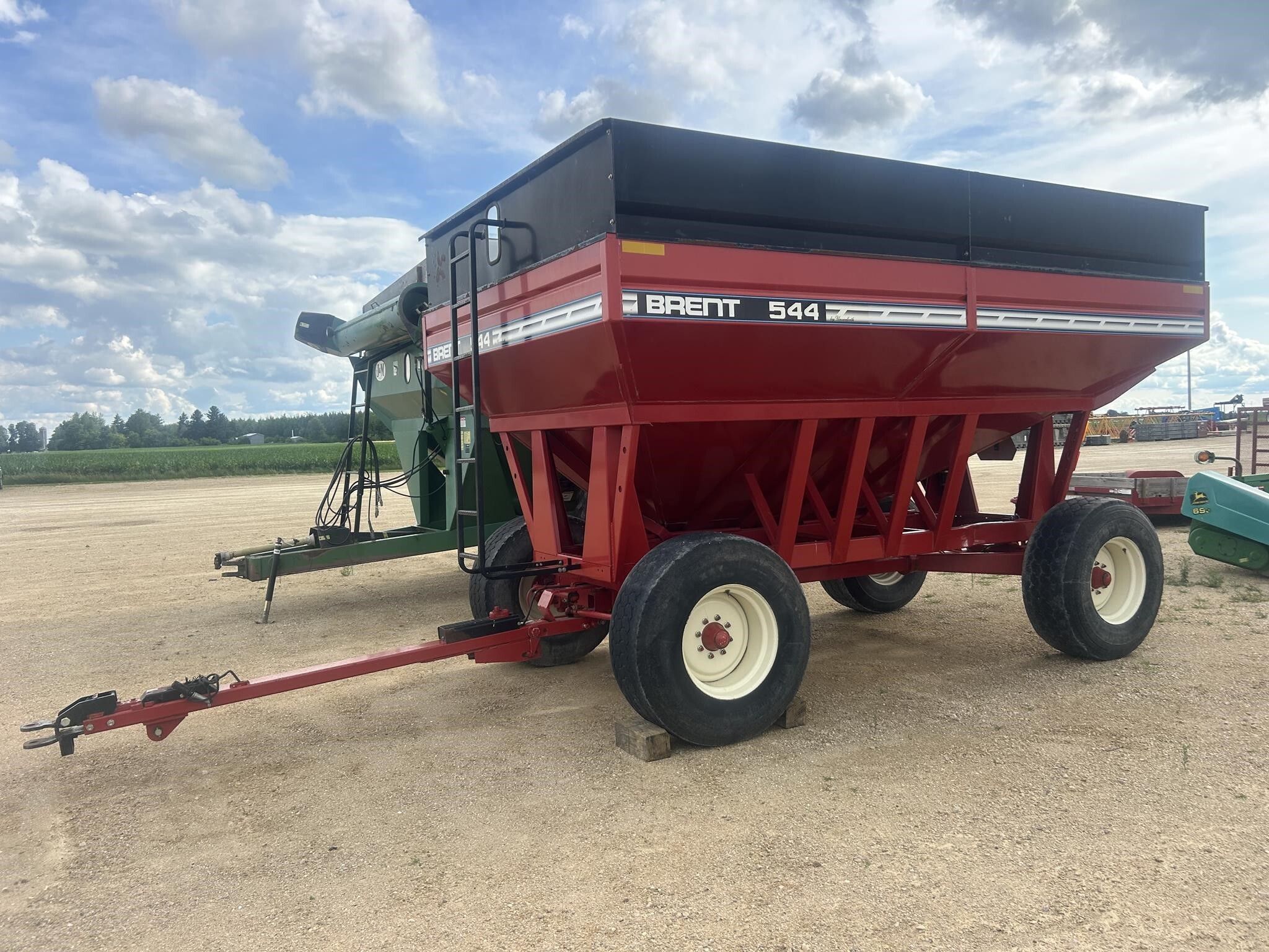  Brent 544 Gravity Wagon