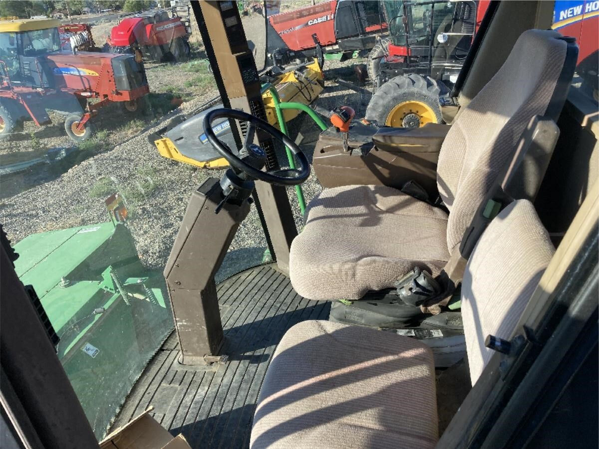 2005 John Deere 4995 Self-Propelled Windrowers and Swather