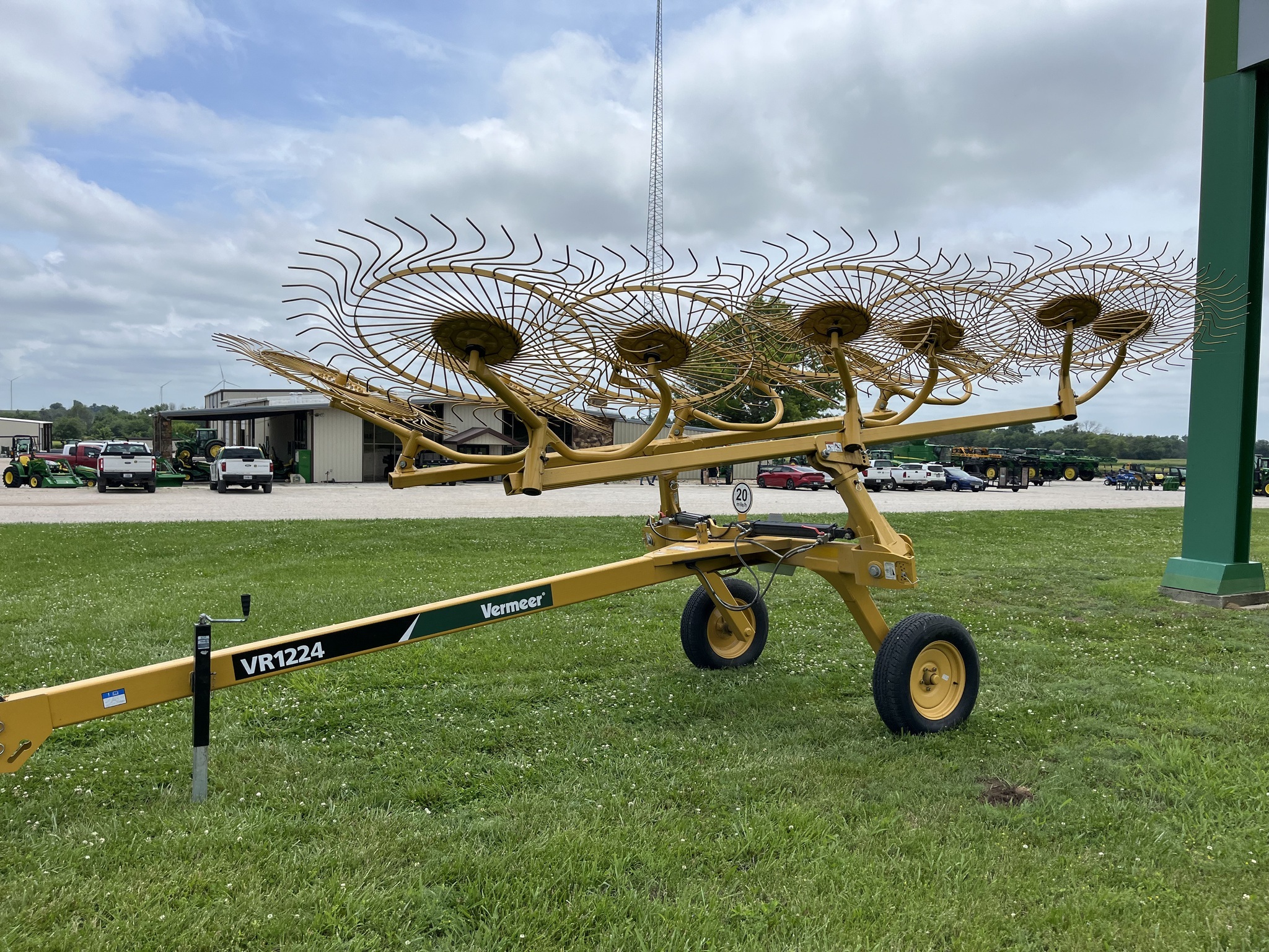 2024 Vermeer VR1224 Rake