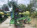 2011 John Deere DR18 Planter