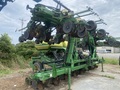 2011 John Deere DR18 Planter